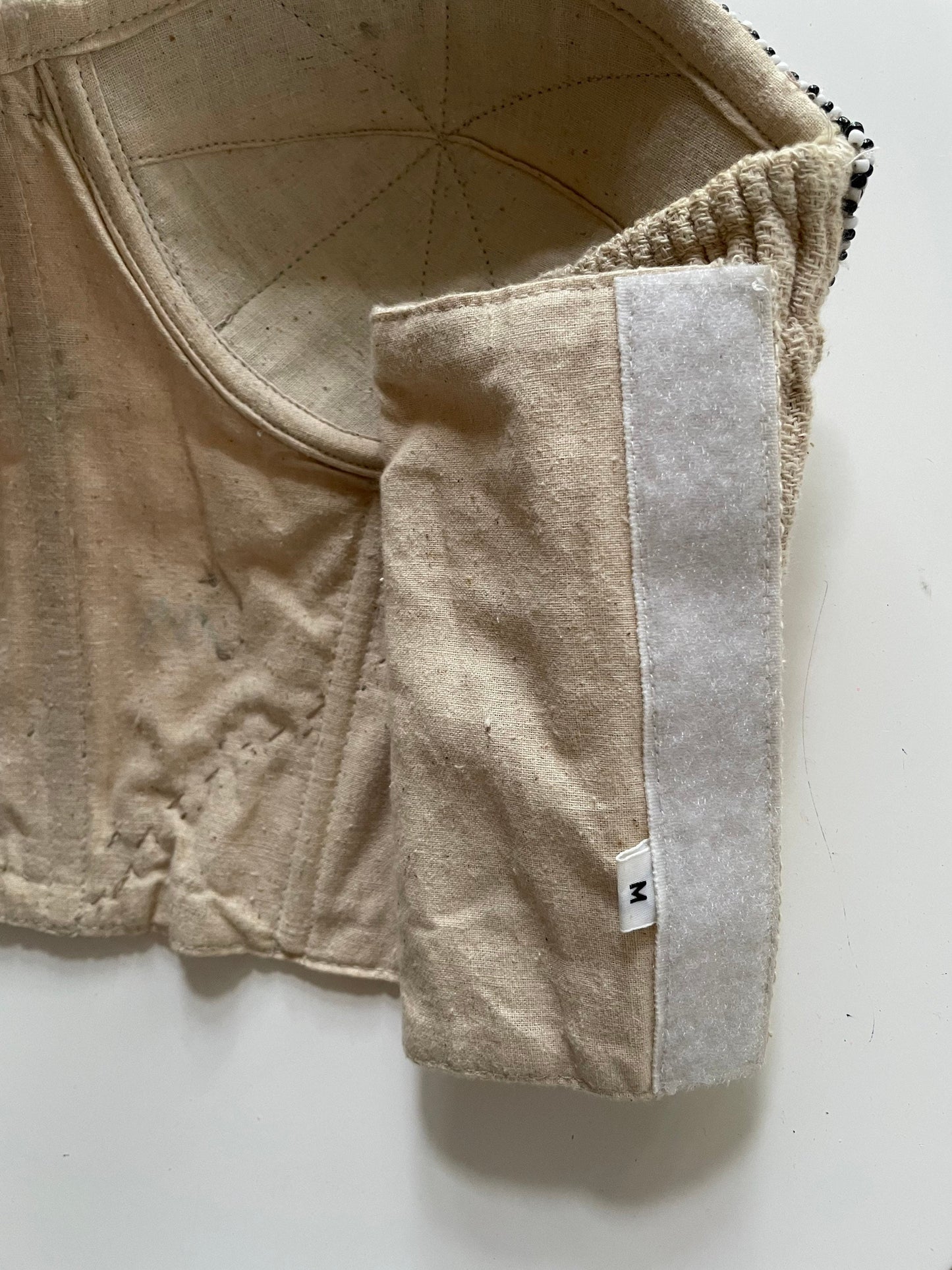 Shell-Decorated Heart Shaped Bustier — additional view 10