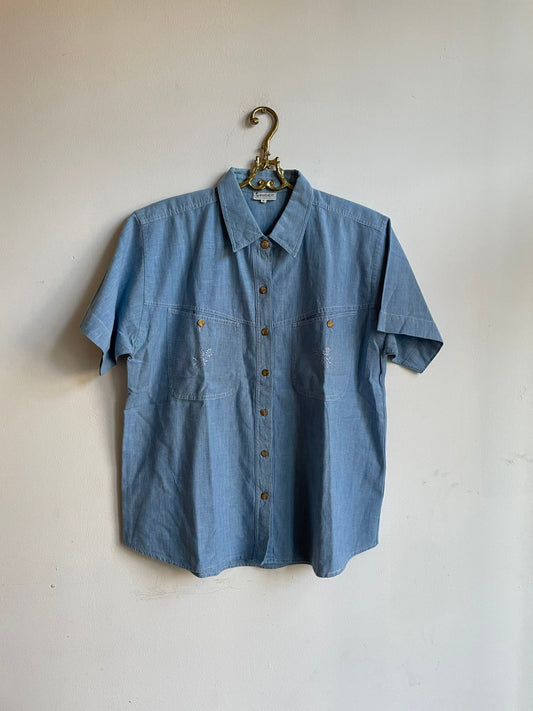 Vintage 80s Oversized Denim Shirt — detail