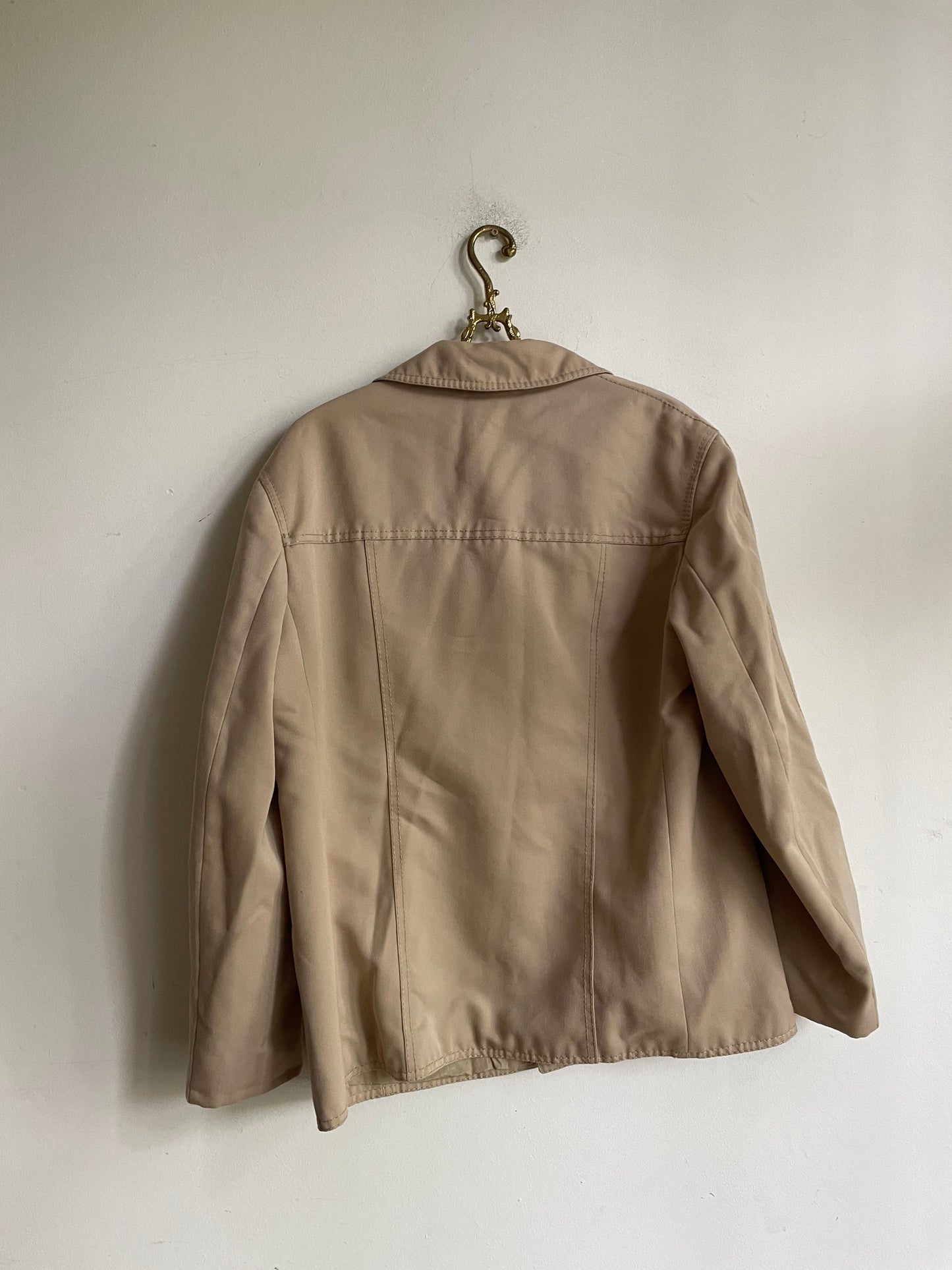 Vintage Mens Beige Jacket, Modern Cut, Lightweight Summer Blazer, Casual, Dark Academia Style, Oversized Fit, Trendy Wardrobe Essential