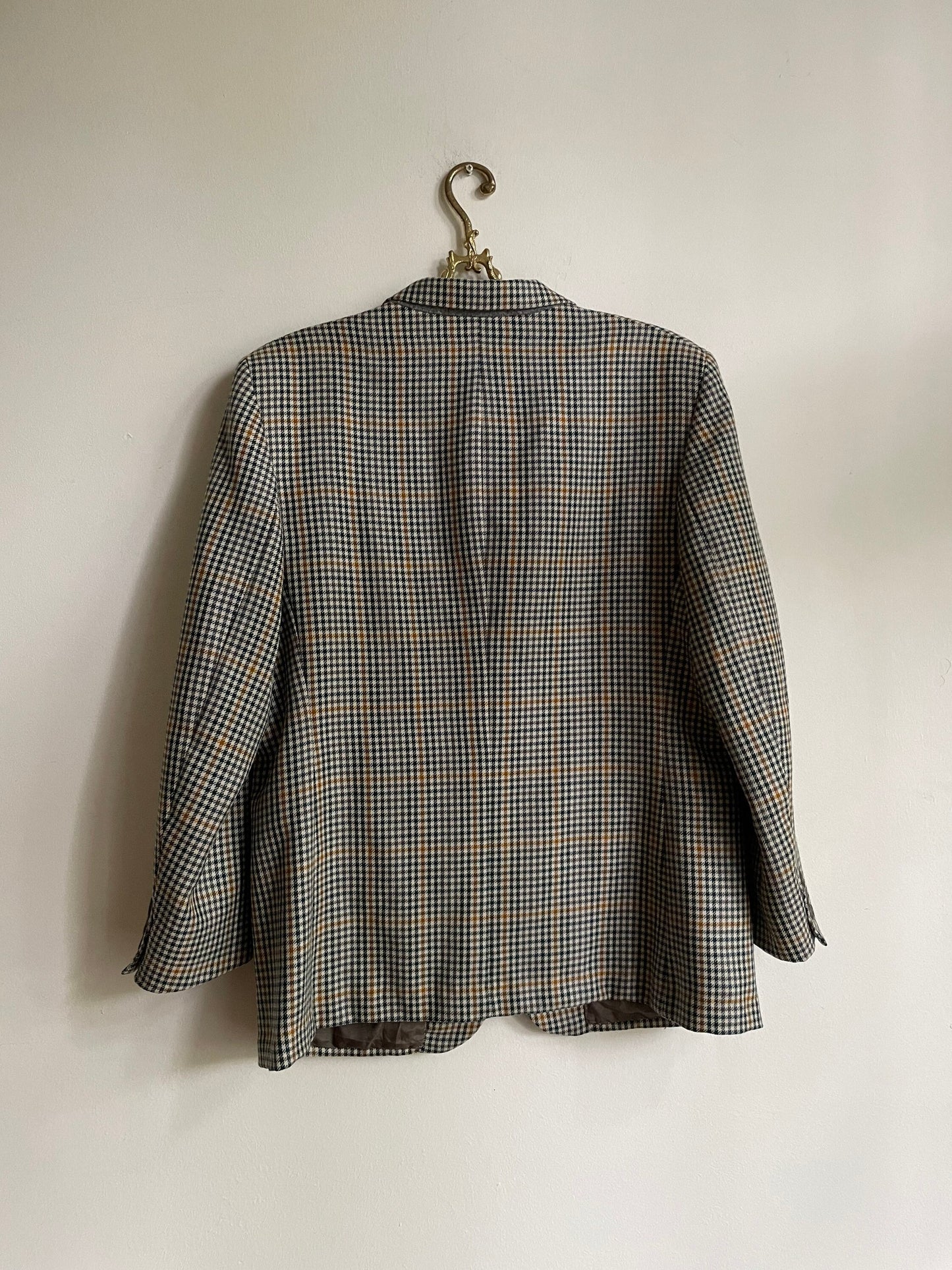 Burberrys' Vintage Wool Blazer | Houndstooth Check Mens Jacket with Pocket Square | Academia Style | Harry Styles Inspired Look