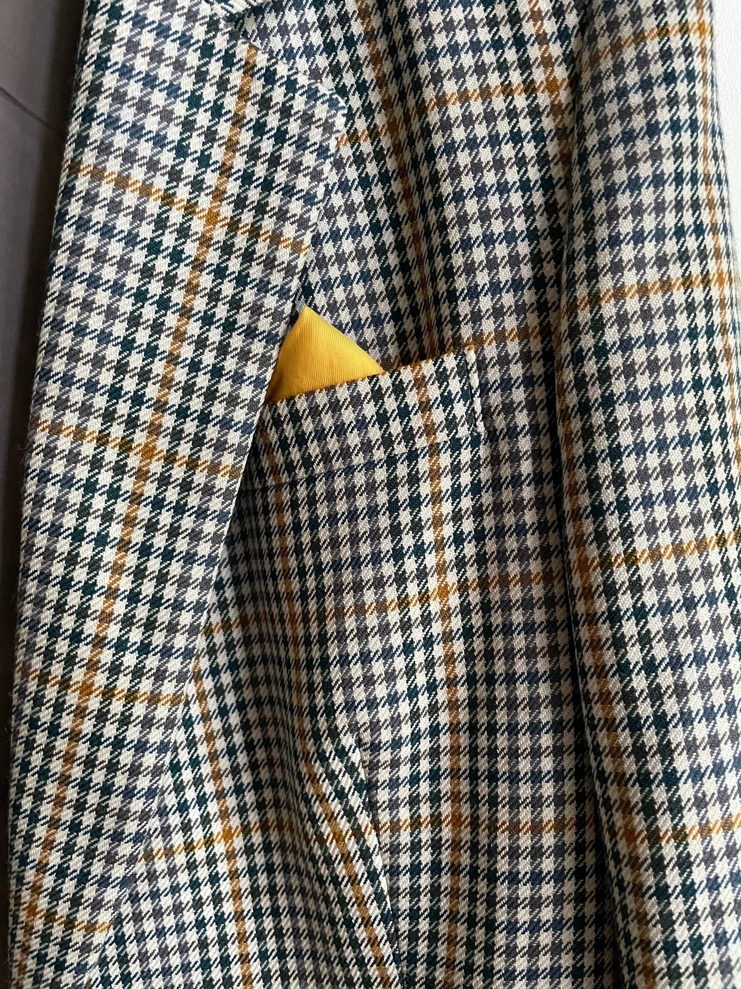 Burberrys' Vintage Wool Blazer | Houndstooth Check Mens Jacket with Pocket Square | Academia Style | Harry Styles Inspired Look
