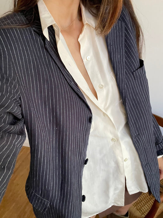 Navy Blue Pinstripe Vintage Blazer — detail