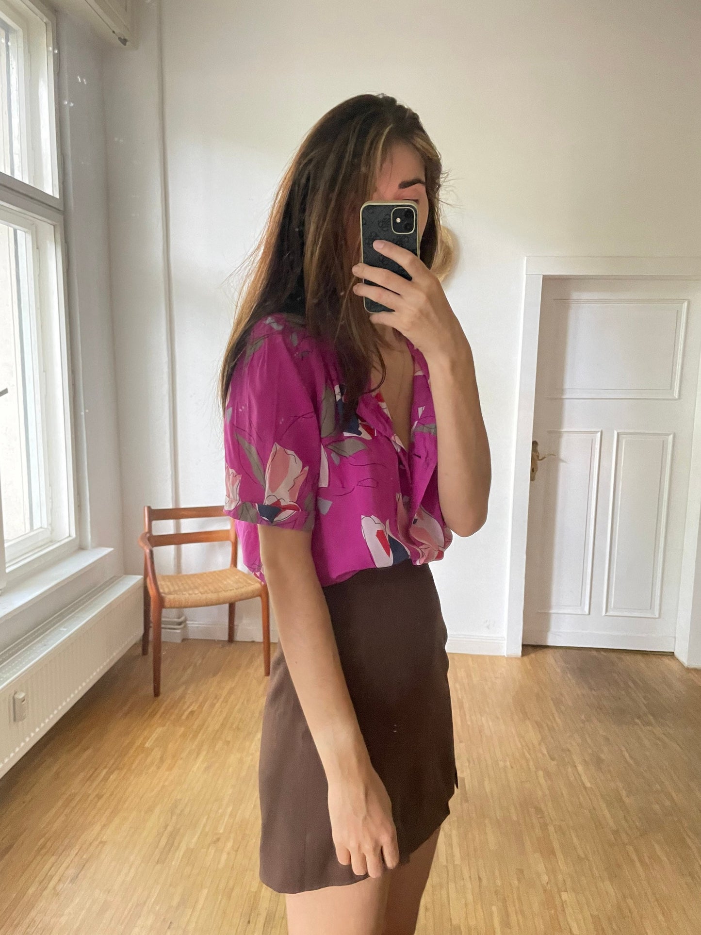 Vintage floral blouse in bold fuchsia with abstract tulip print, silk-feel slouchy fit top, romantic retro 90s aesthetic, Rachel Green vibe