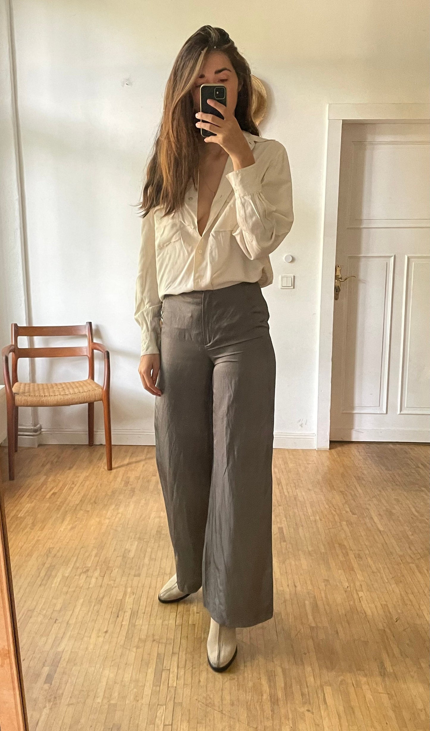 Claudia Sträter Vintage Grey Trousers – Linen Blend Wide-Leg Pants with Ankle Button Detail – Designer Office to Evening Style – Size 36