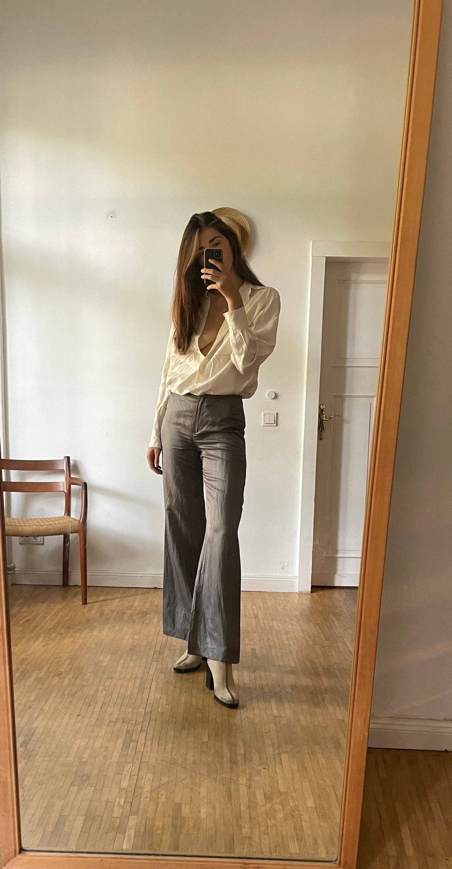 Claudia Sträter Vintage Grey Trousers – Linen Blend Wide-Leg Pants with Ankle Button Detail – Designer Office to Evening Style – Size 36