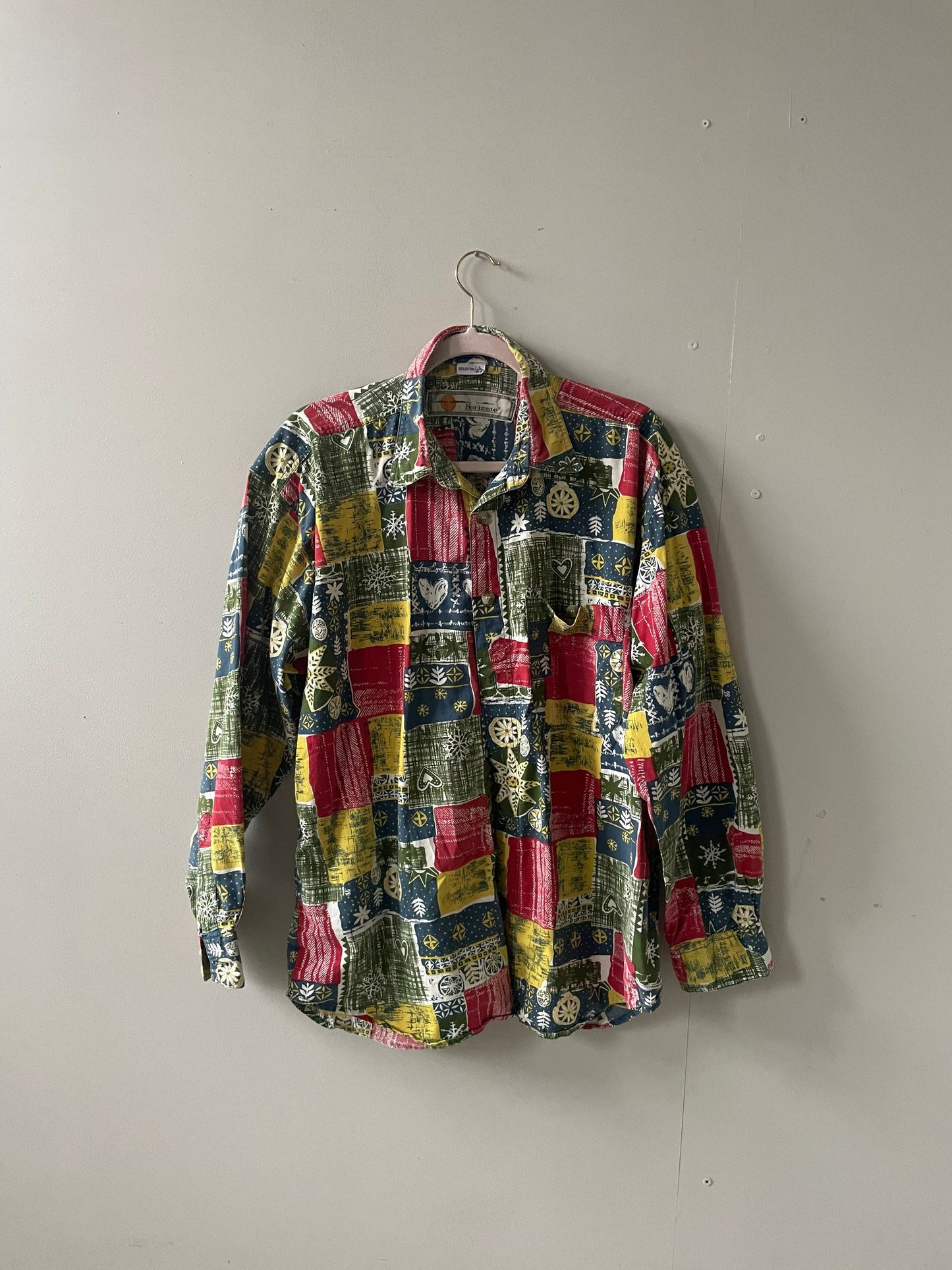 Horizonte 80s Christmas themed shirt, Oversized button up, Colourful 80s shirt, Patchwork hipster blouse, Ugly 80s button up, Tie up shirt