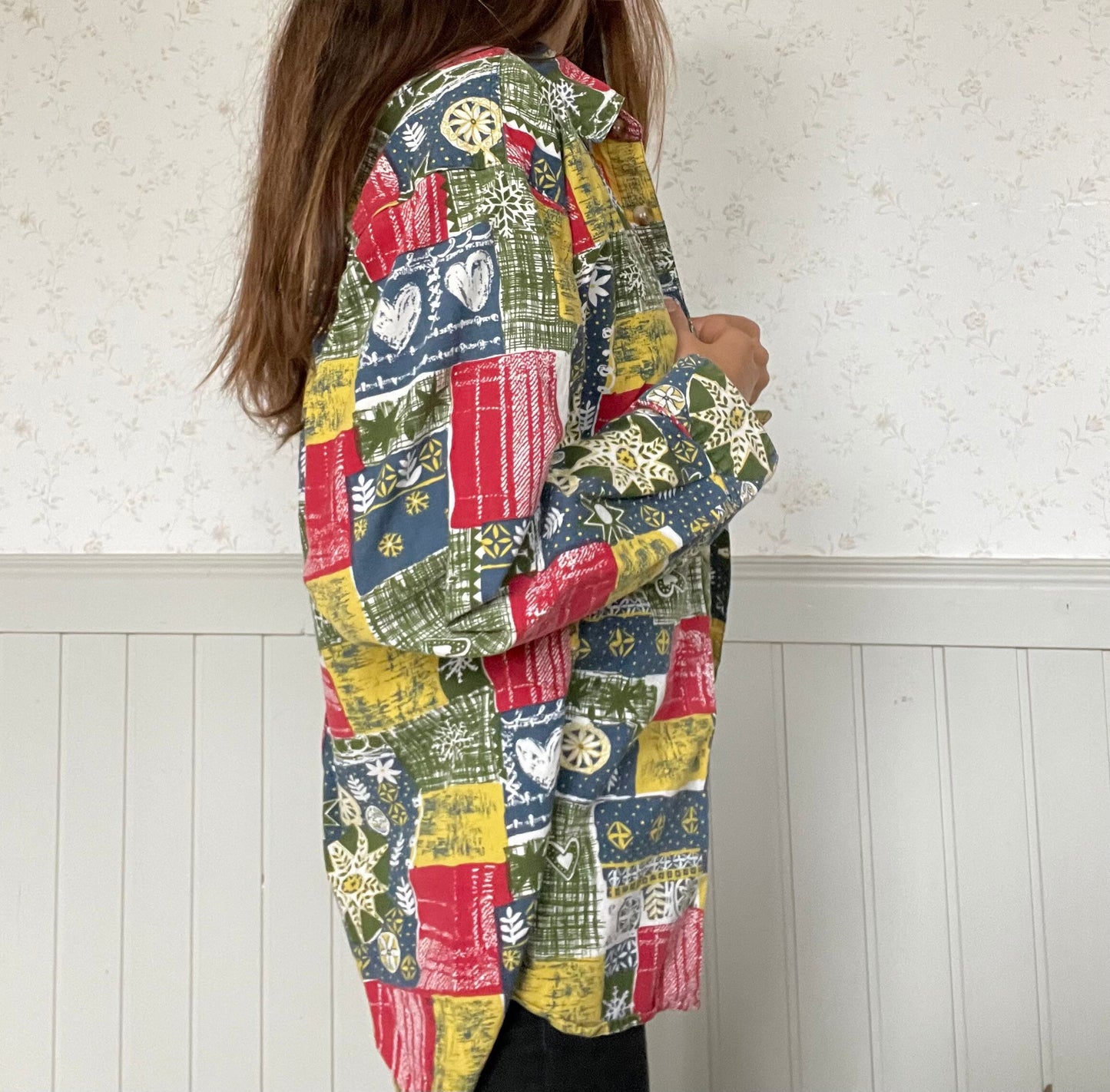Horizonte 80s Christmas themed shirt, Oversized button up, Colourful 80s shirt, Patchwork hipster blouse, Ugly 80s button up, Tie up shirt
