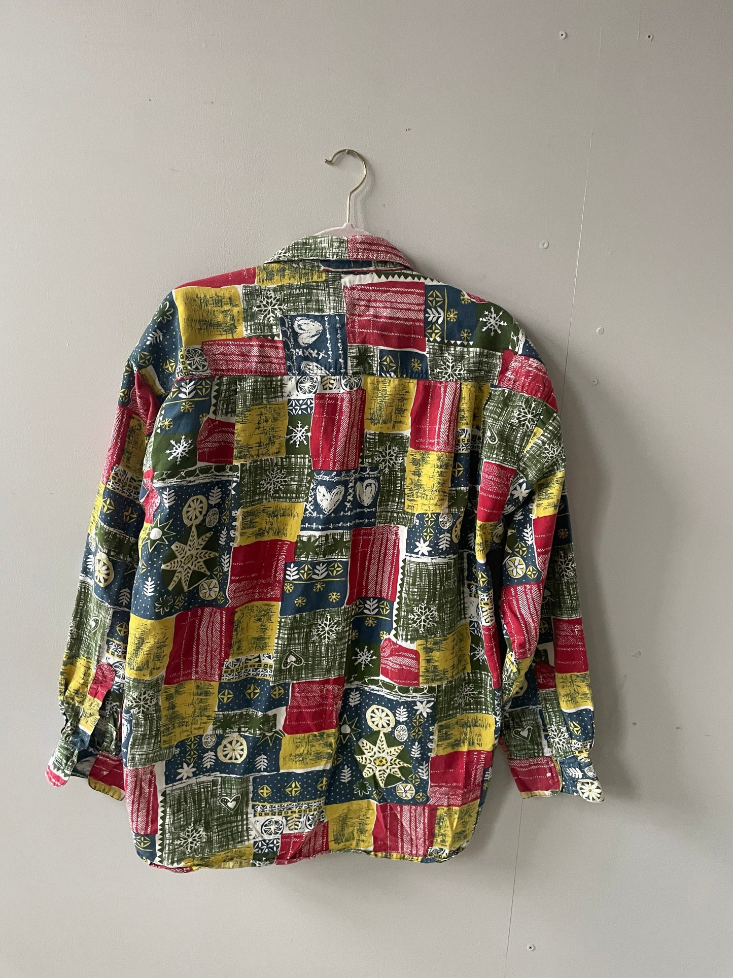 Horizonte 80s Christmas themed shirt, Oversized button up, Colourful 80s shirt, Patchwork hipster blouse, Ugly 80s button up, Tie up shirt