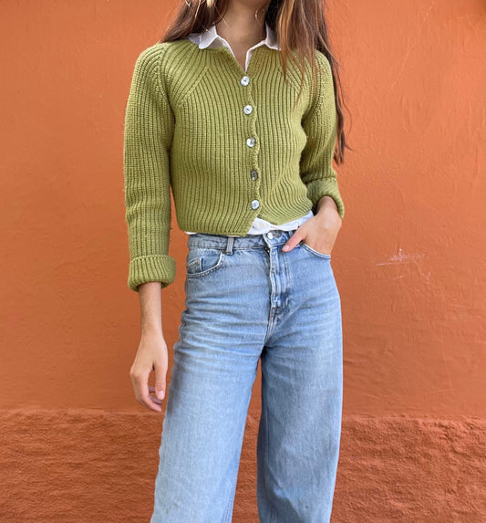 Vintage moss green cardigan with mother of pearl buttons, Wool light Academia aesthetic vest, Apple green jumper, Unisex winter clothing