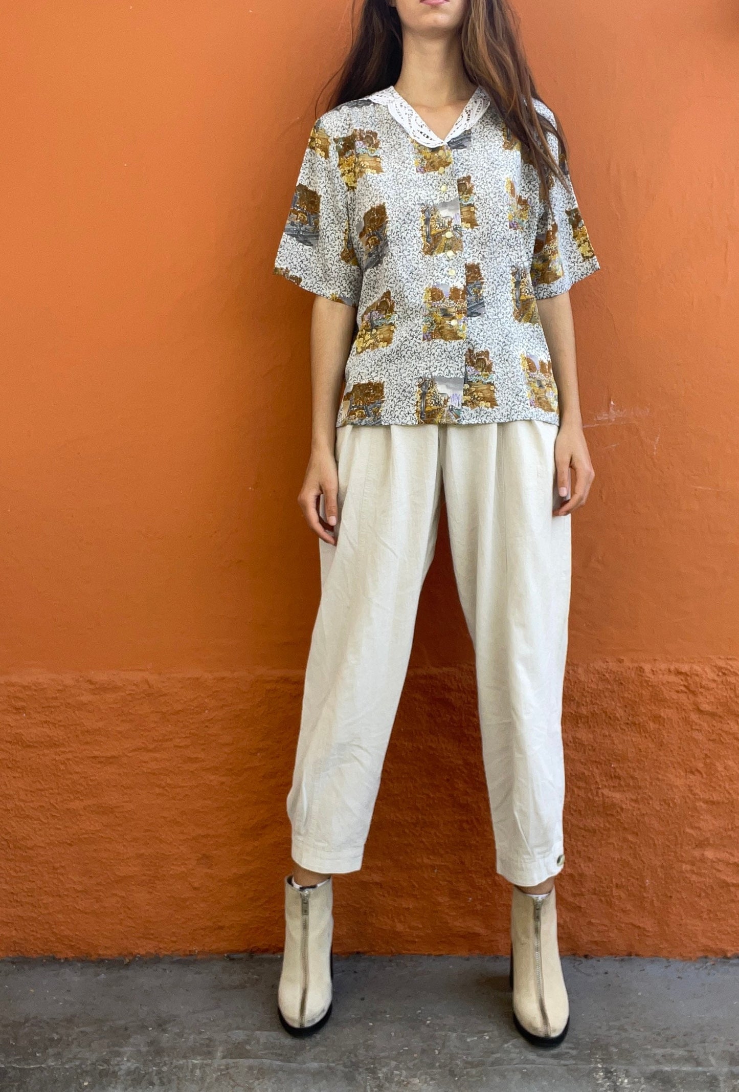 Vintage woman blouse with landscape images and lace collar, Floral vintage tee, Loose short sleeve brown blouse, XXL