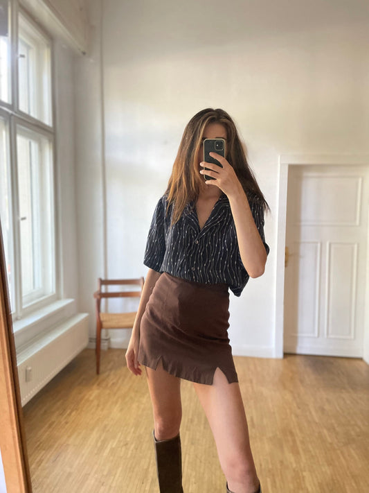 100 % Silk oversized blue groovy woman blouse, Retro abstract 70s shirt, Button up shirt dress, Boxy blouse, L