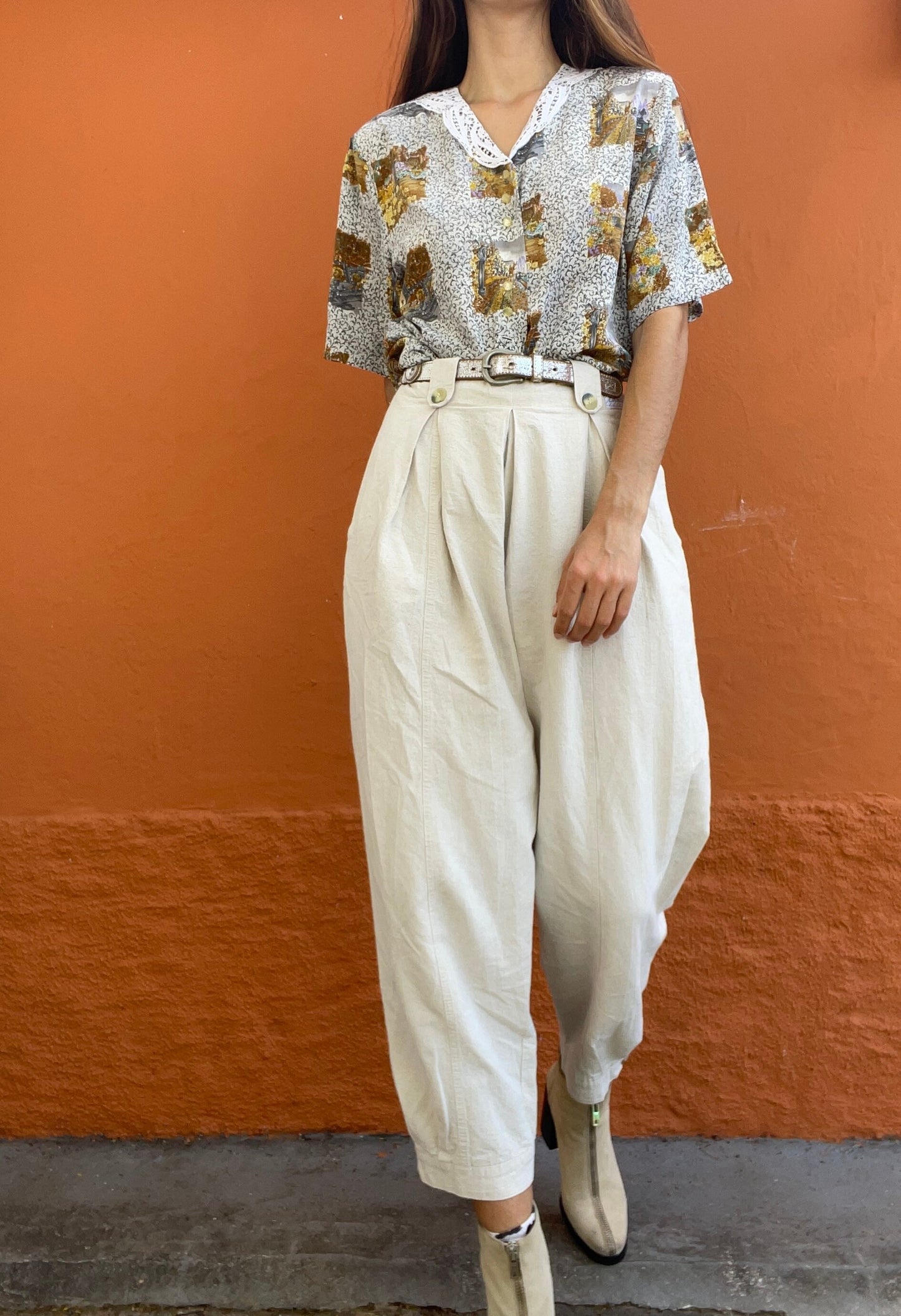 Vintage woman blouse with landscape images and lace collar, Floral vintage tee, Loose short sleeve brown blouse, XXL