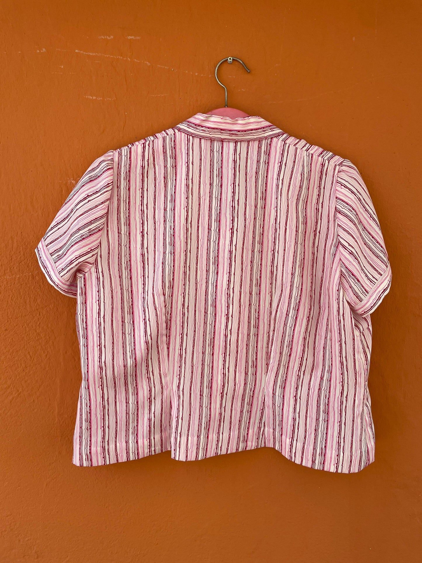 70s vintage blouse, Pink striped shirt, Lightweight retro groovy top, Valentine's day clothing, Summer blouse, Unisex collared oxford shirt