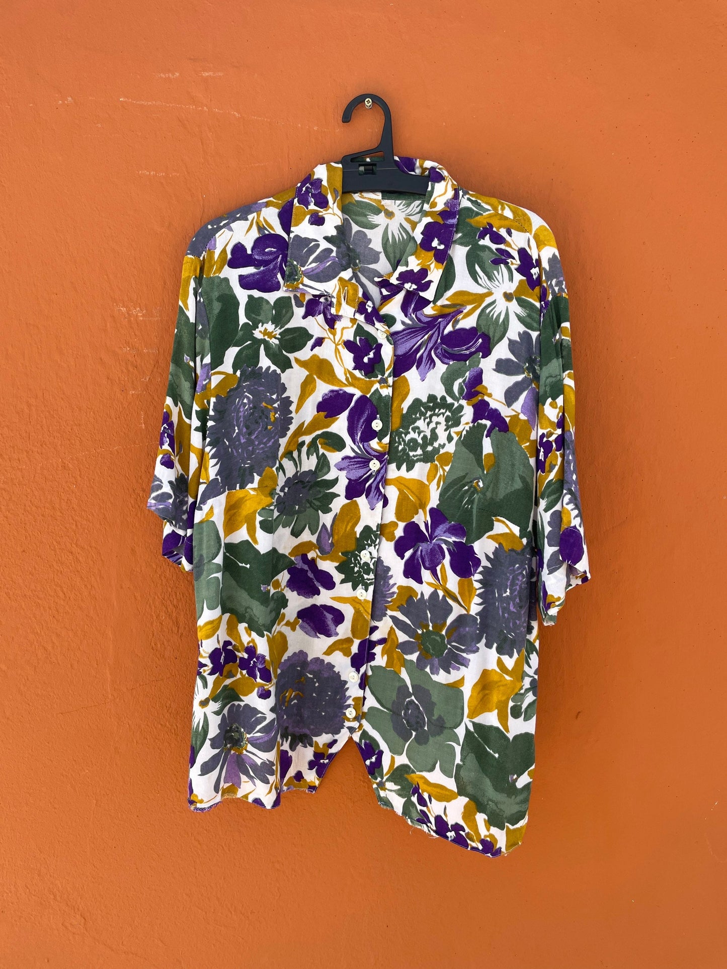 Vintage floral woman blouse, summer shirt, short sleeve top, Cute 70s Feminine button up shirt, Vintage t shirt, Sustainable fashion for her