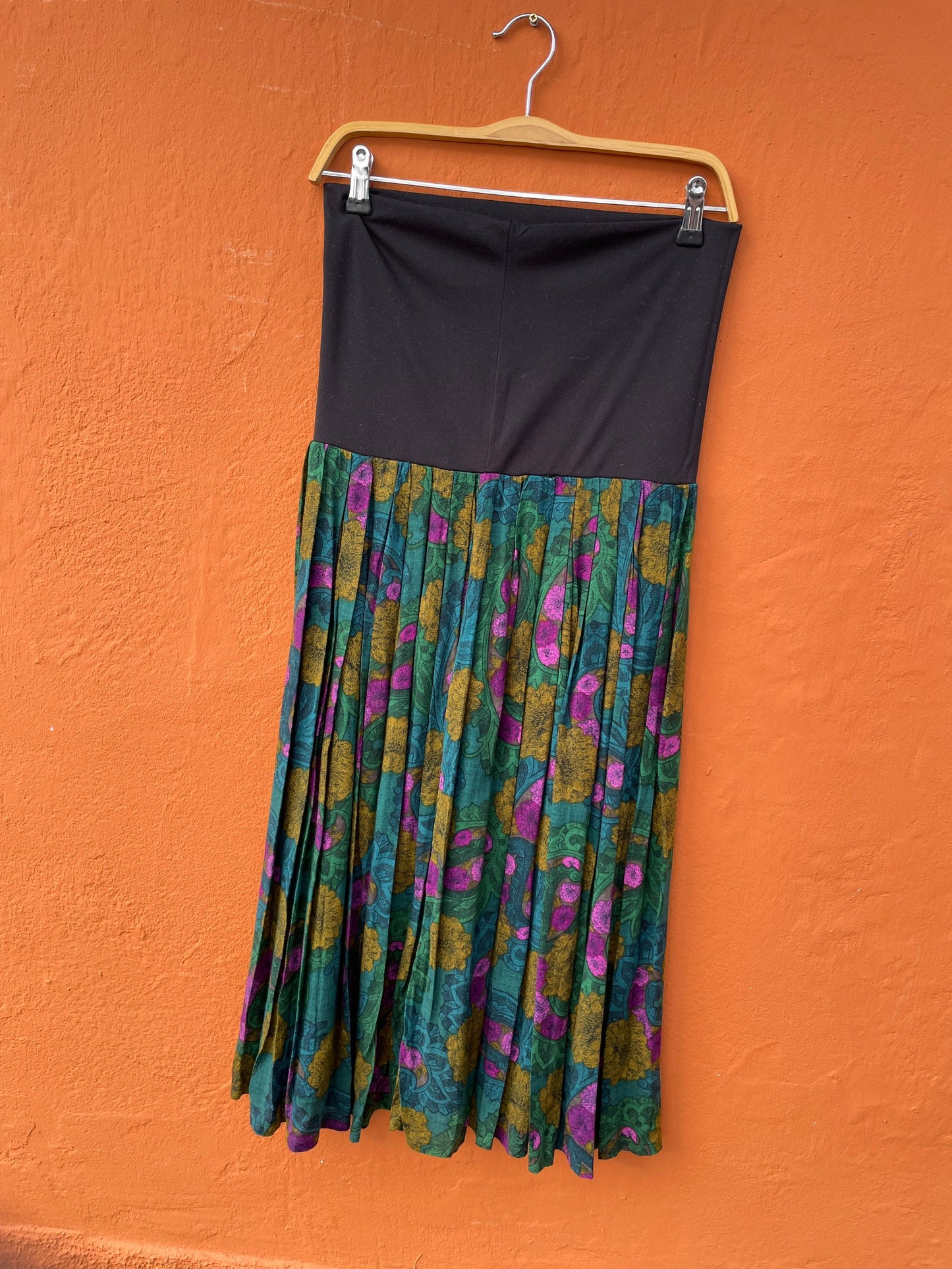 Vintage Multipurpose skirt and dress, Colourful true retro maxi skirt. Green purple elastic skirt with flower print, High waist summer skirt