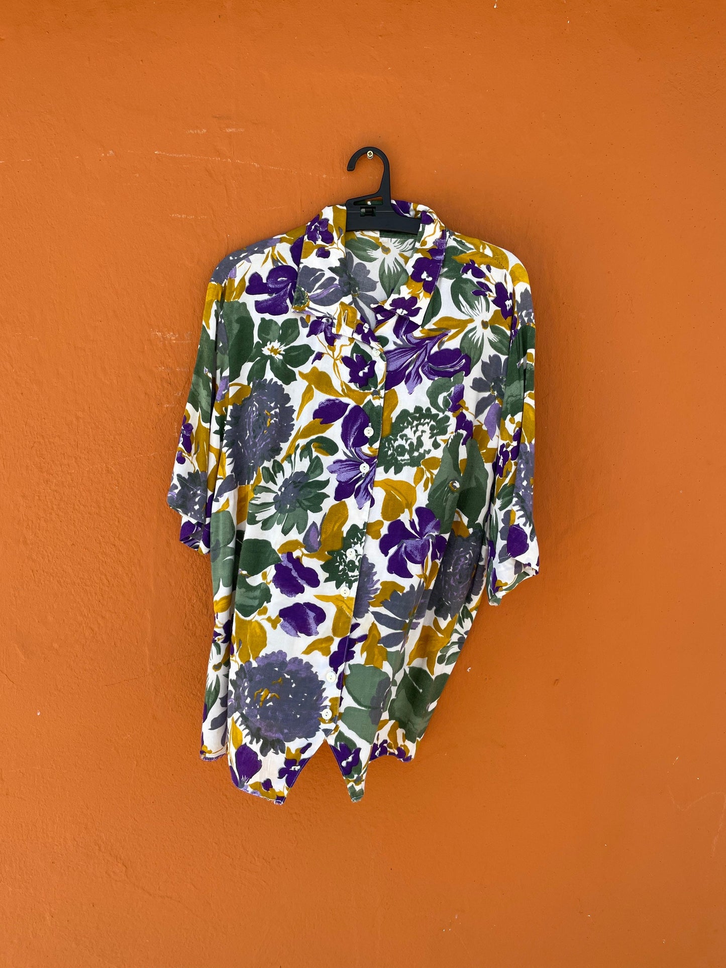 Vintage floral woman blouse, summer shirt, short sleeve top, Cute 70s Feminine button up shirt, Vintage t shirt, Sustainable fashion for her