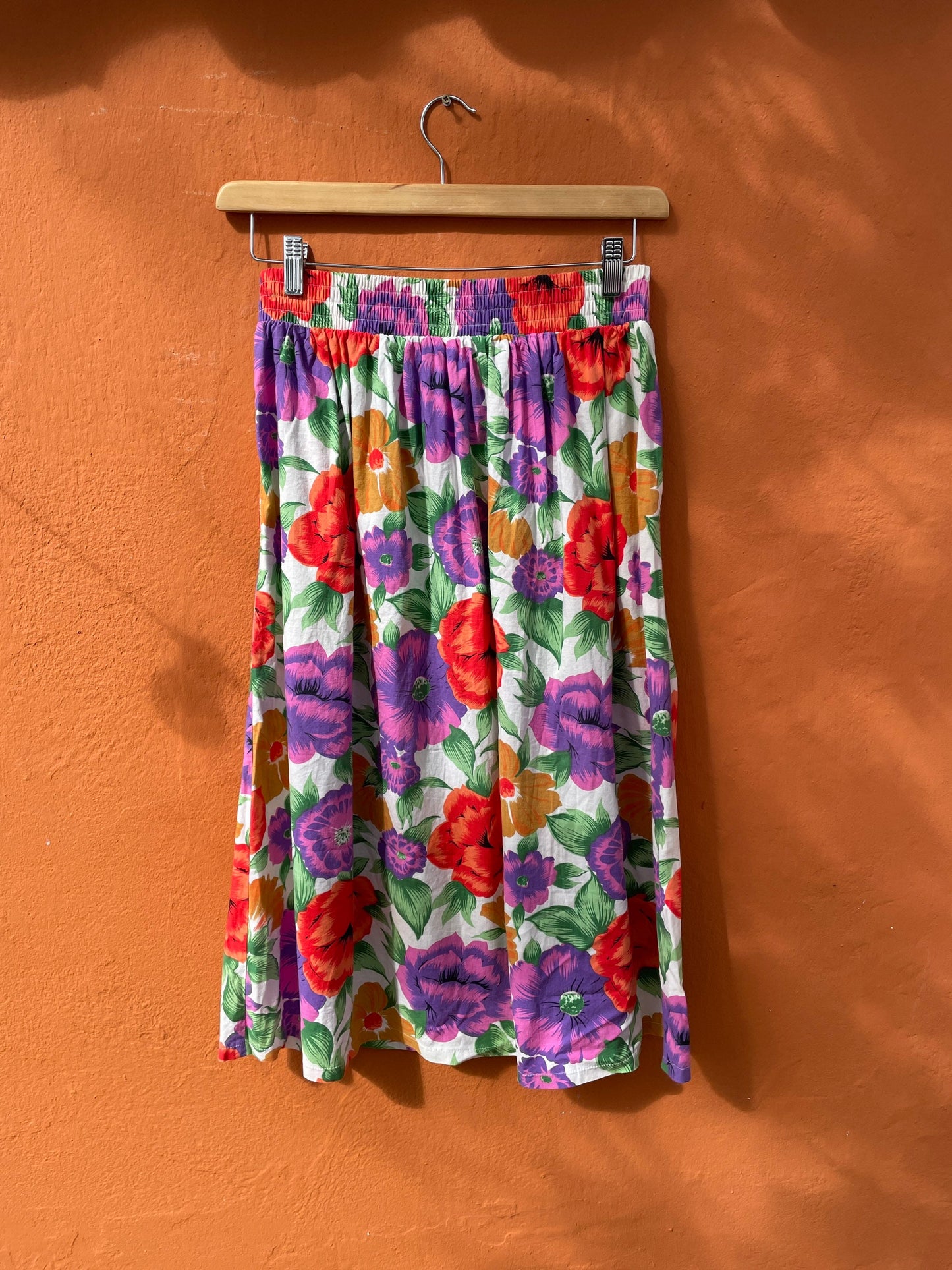 Vintage High Waist Floral Midi Skirt with Bright Poppy Print Elastic Waist 80s Cottagecore Picnic Coquette Look