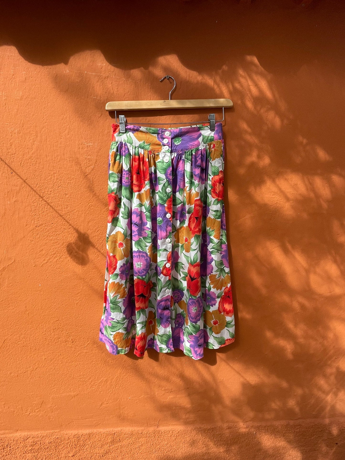 Vintage High Waist Floral Midi Skirt with Bright Poppy Print Elastic Waist 80s Cottagecore Picnic Coquette Look