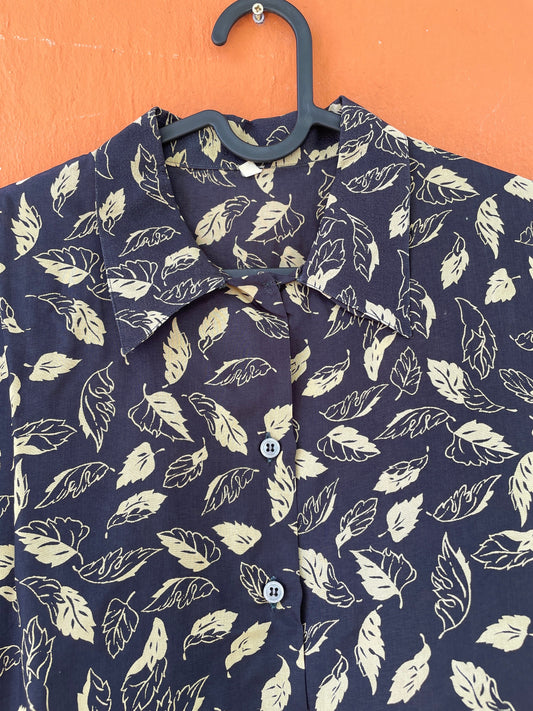 Vintage Black Patterned Blouse — detail