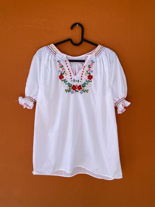 Hungarian Folk Blouse with Floral Embroidery, Cottagecore Top, Romantic Vintage Picnic Shirt, High-Quality Unique Find