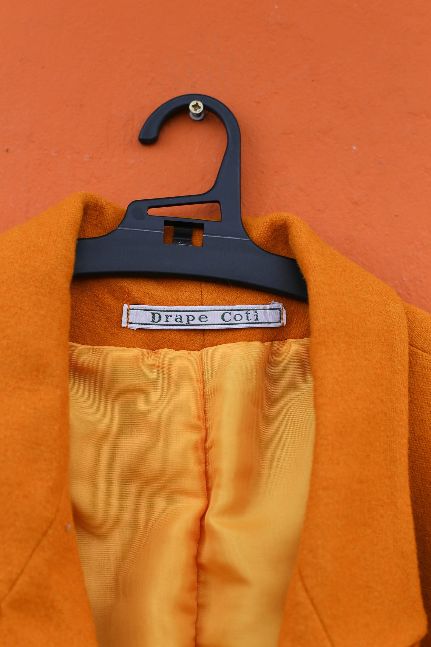 Orange wool vintage blazer, Emily in Paris colourful statement aesthetic, Smart bold Girl boss clothing, Size USA L