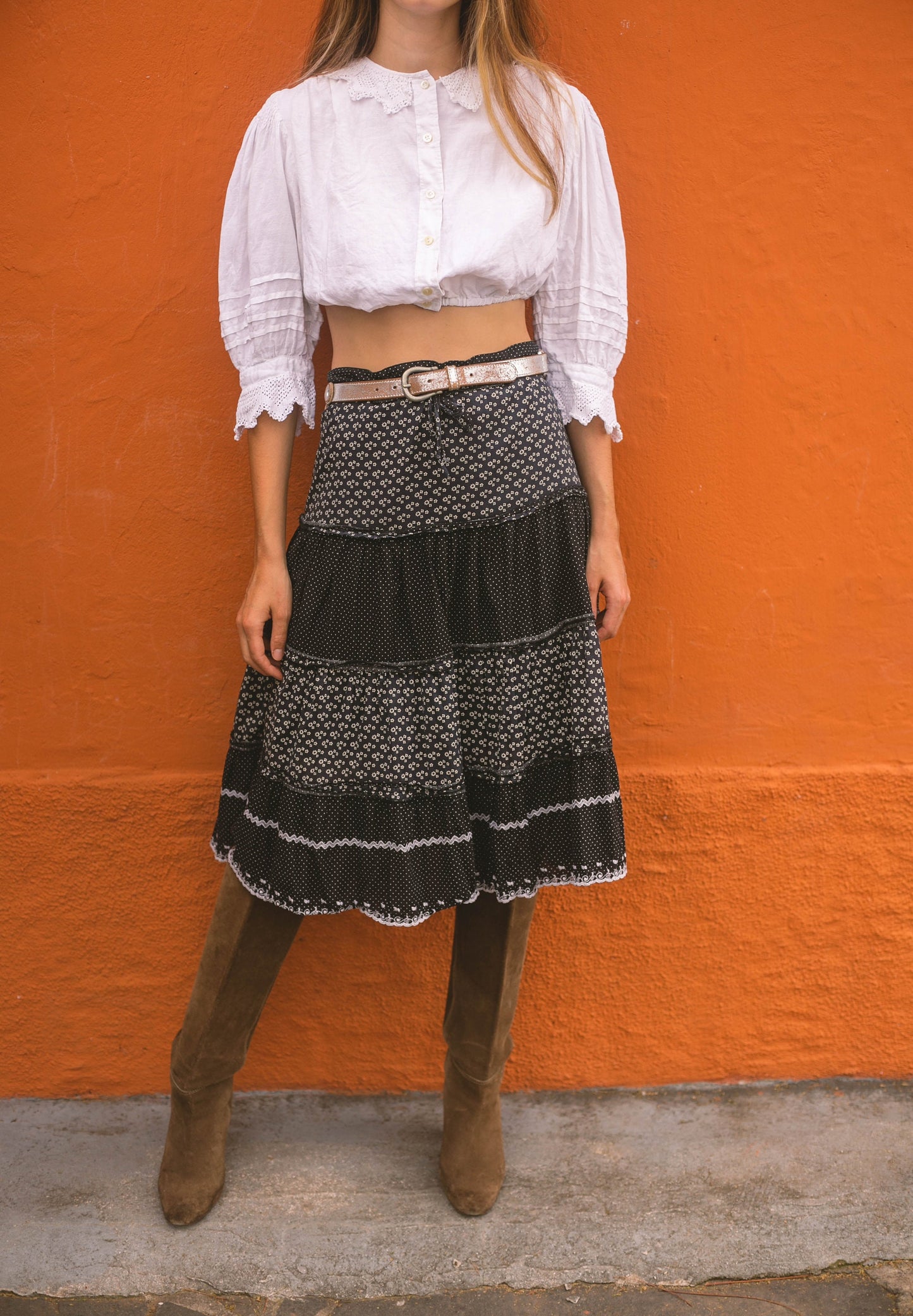 Antique french white cotton cropped top, Vintage puff sleeve Linen top, Cottage Core romantic top, Lace detailing, M -L