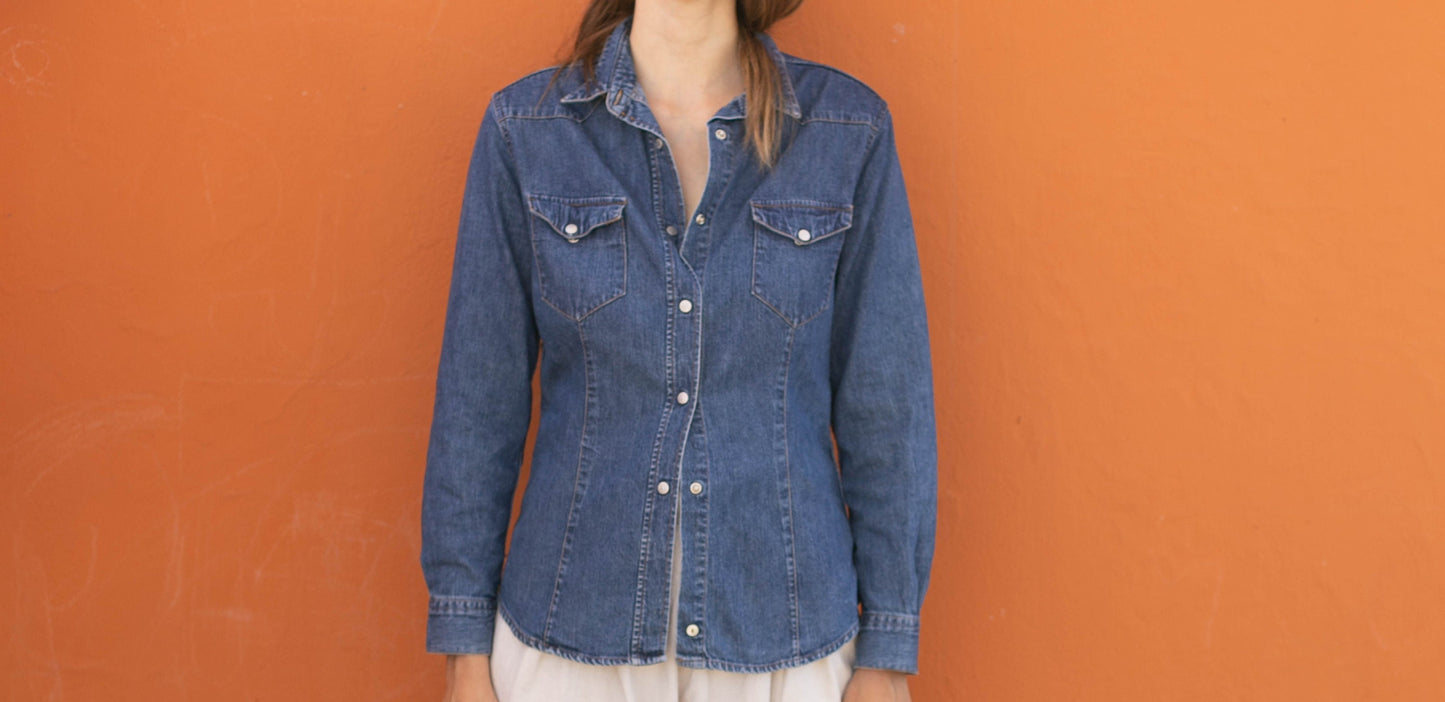 Vintage FIORUCCI dark blue denim woman button down, Cool Jeans shirt, Retro aesthetic, Women's long sleeve blouse, l