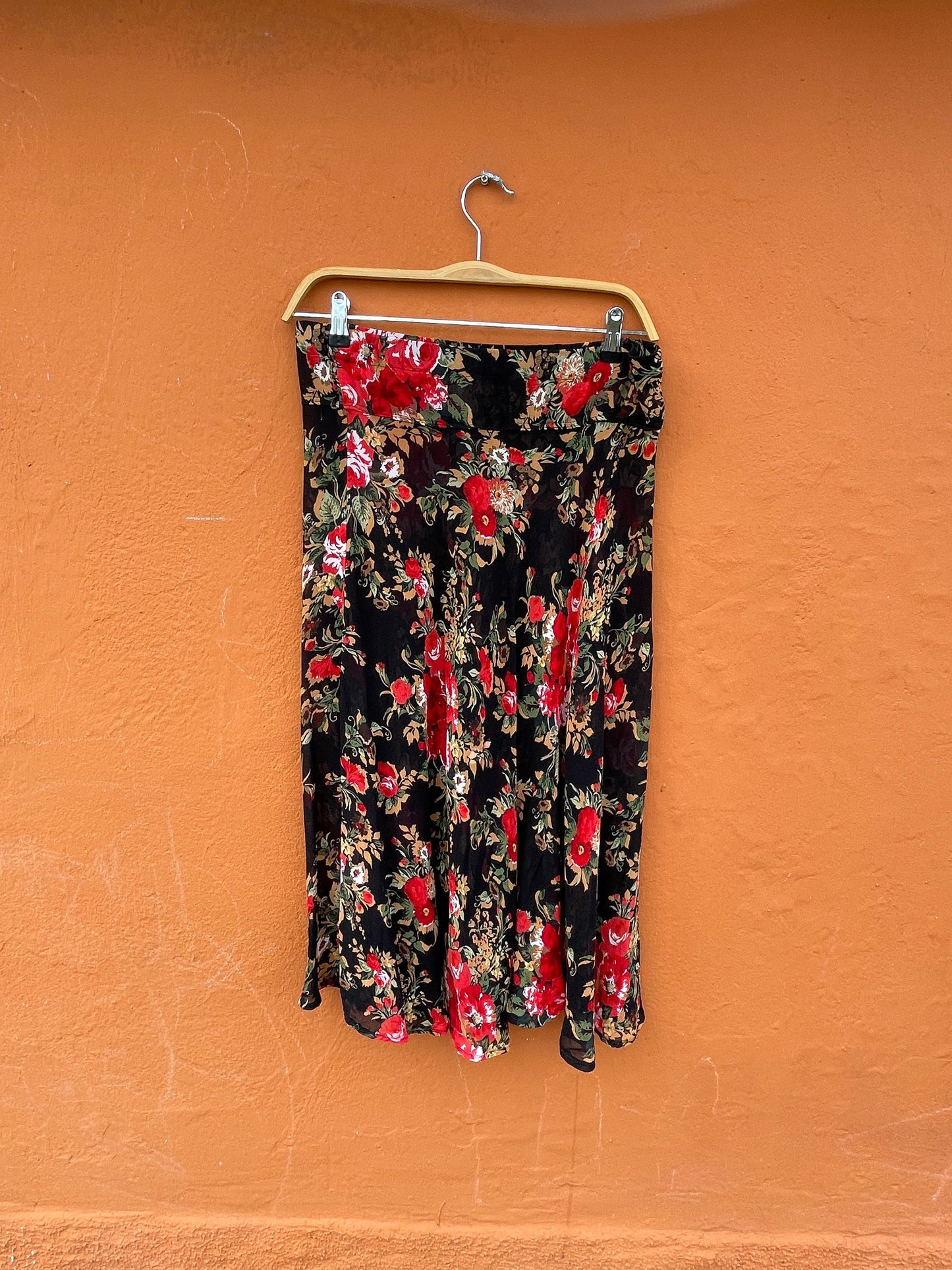 Chic Black Floral Rose Print Summer Skirt - Sheer midi skirt Elastic Waist, Lightweight & Flowy