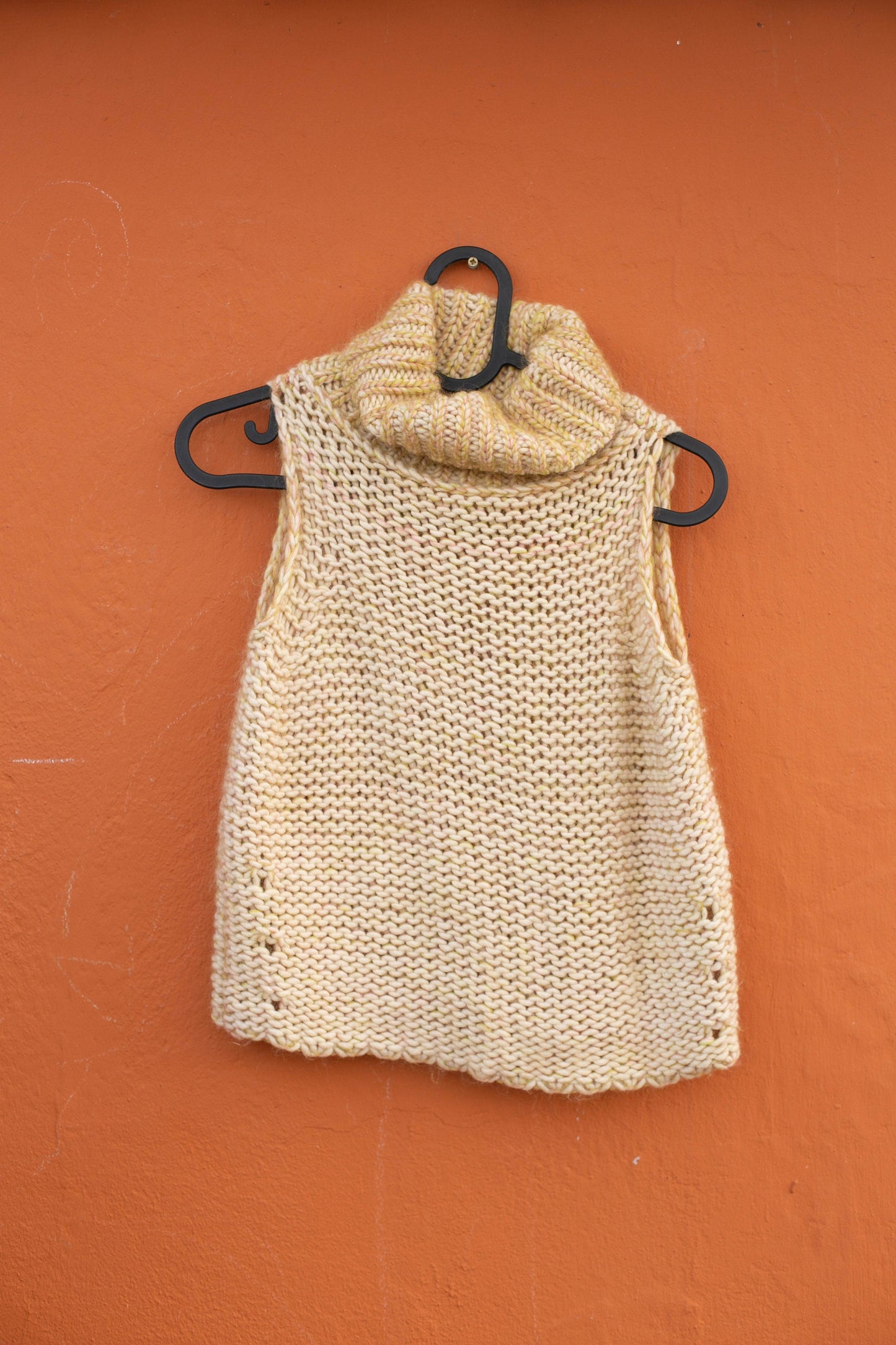 Maria di Ripabianca Cashmere Turtleneck, Designer turtleneck knitwear top, Sleeveless luxury wool knitted top, Basic girl