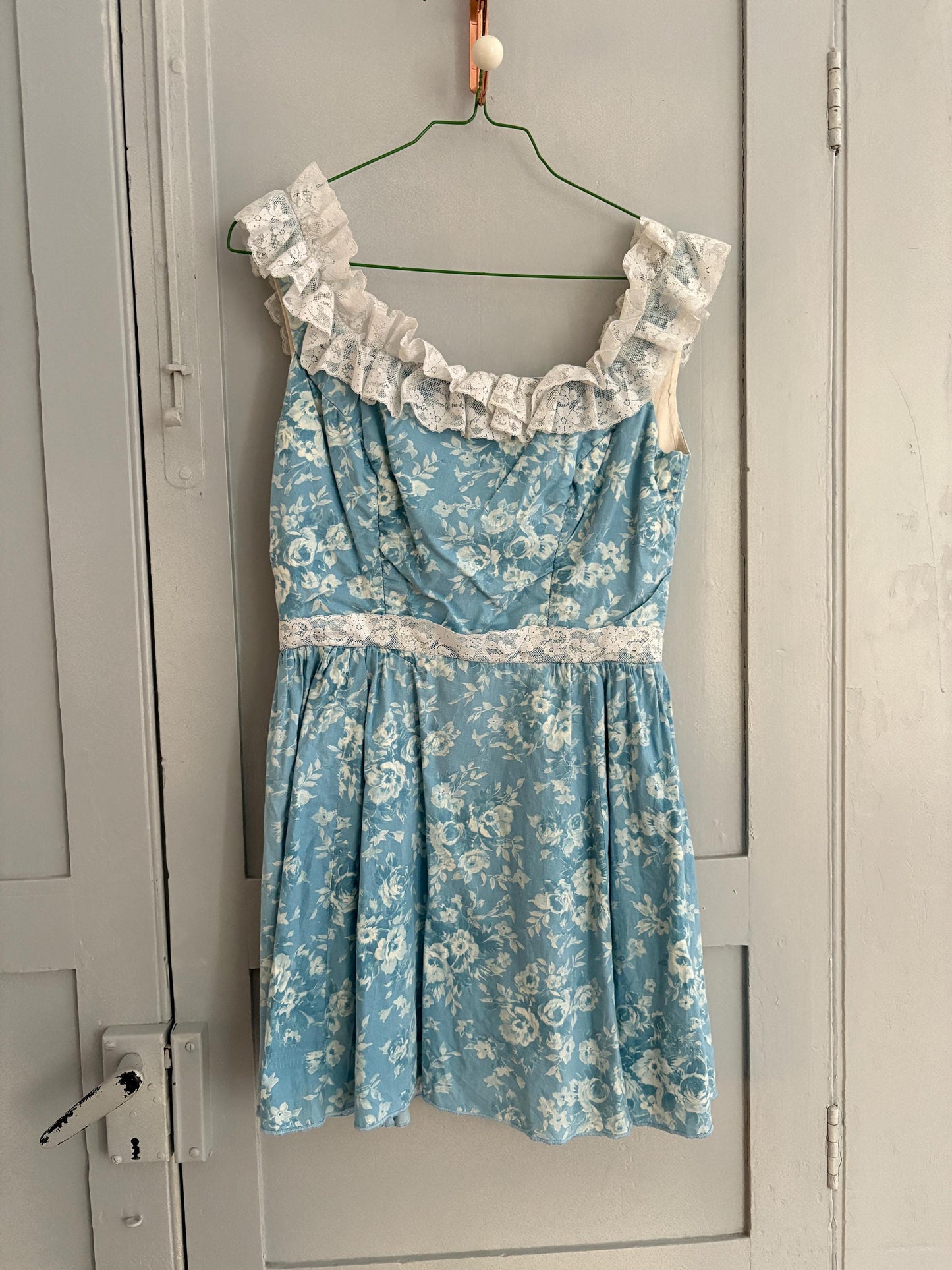 Vintage Handmade blue floral mini dress, Cute lace decorated short dress, Vintage feminine woman clothing, XXS - EU 32, Petite body