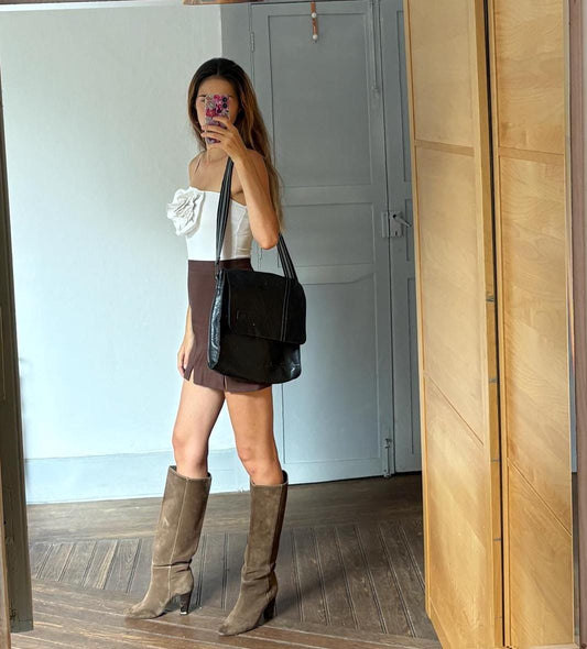 Vintage black leather shoulder bag, Minimalist 90s Long strap university bag, Berlin style basic aesthetic, Soft core menswear