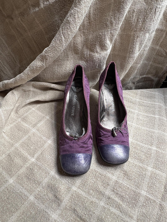 Vintage EMPORIO ARMANI kitten heels, Formal silver and purple pumps, Elegant designer event shoes, Y2K fashion