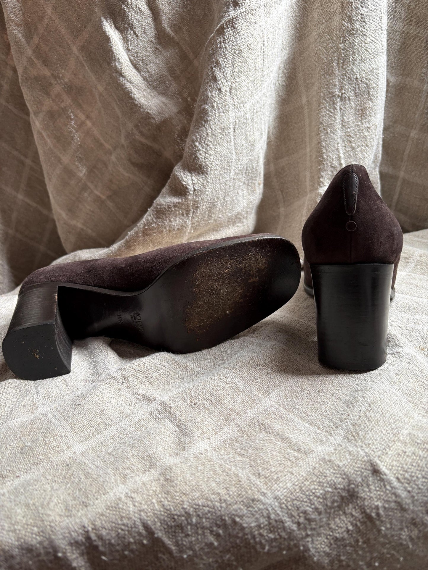 Chocolate brown suede leather pumps, Vintage JOOP! high heels, Comfortable block heel shoes, Retro formal shoes, secretary outfit, Size 39.5