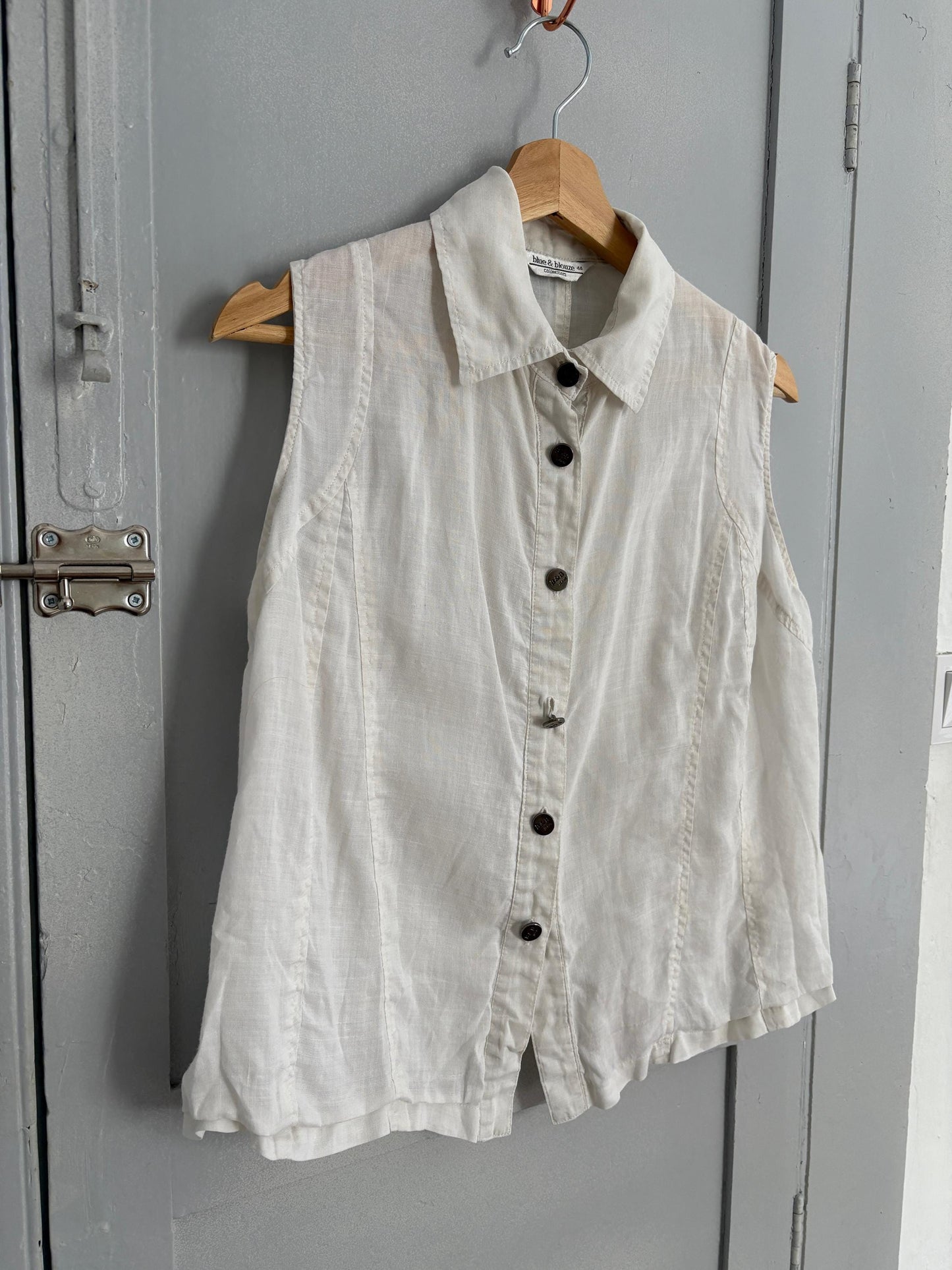 White vintage sleeveless camisole, Collared smart tank top, Elegant Dark Academia sleeveless shirt, S