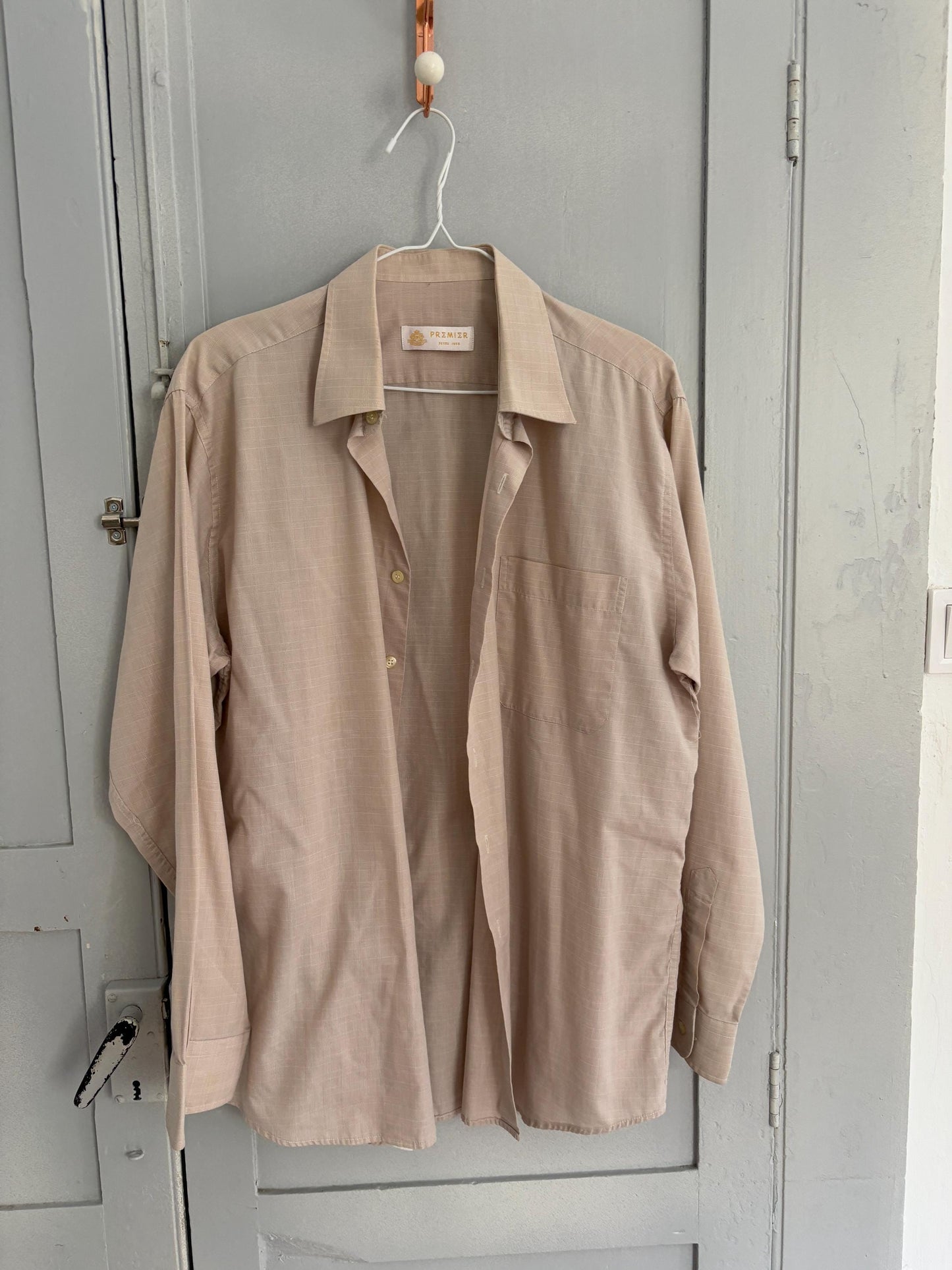 Vintage beige boyfriend oxford shirt, Luxury true vintage earthy oatmeal crisp oversized button down blouse, Scandinavian style, XXL