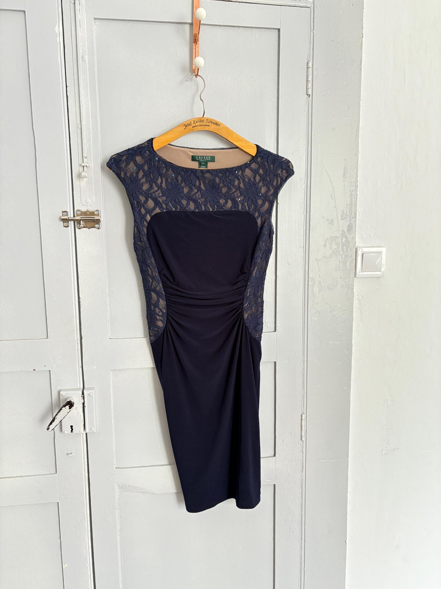 Lauren Ralph Lauren Navy Lace Bodycon Dress | Vintage Designer Evening Dress | Fits US 4 / UK 8 / EU 36
