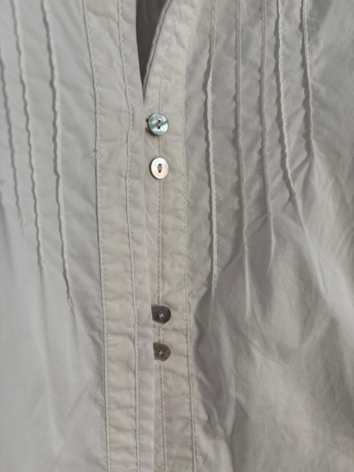 Vintage white crisp woman button up shirt with mother of pearl buttons, Size S - EU 36