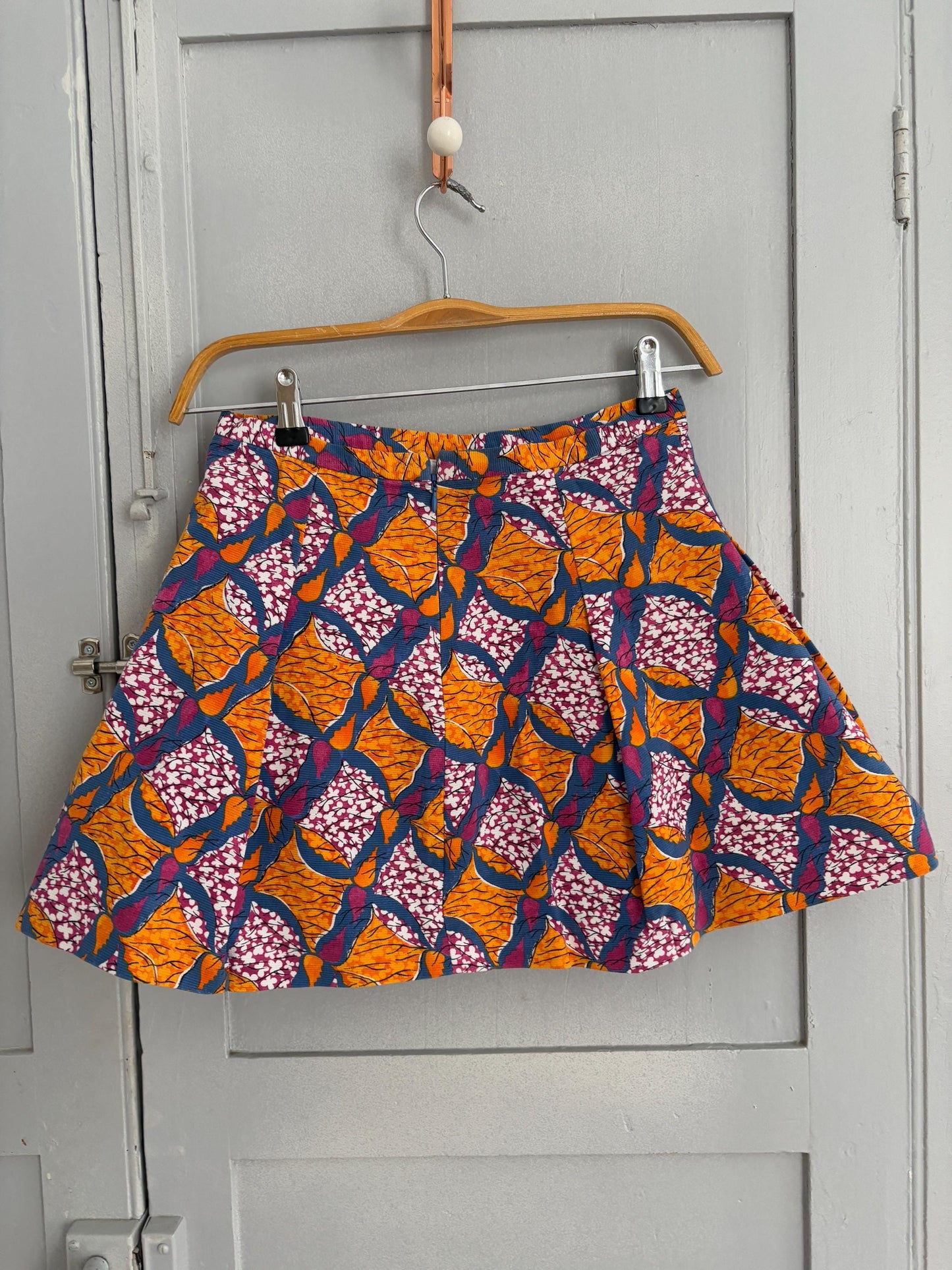 Vintage Colourful Pleated Floral mini Skirt, Super cute vibrant flower print short summer outfit