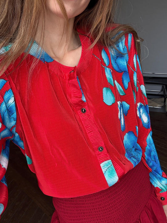Vintage bright red and blue floral blouse, RETRO button up shirt, Tropical woman tee, Colourful camisole,Holiday Knot tie button up shirt,