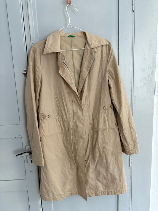 United Colors of Benetton Trench Coat, Beige Lightweight Windbreaker, Classic Long Jacket, Women’s Size L, Made in Italy