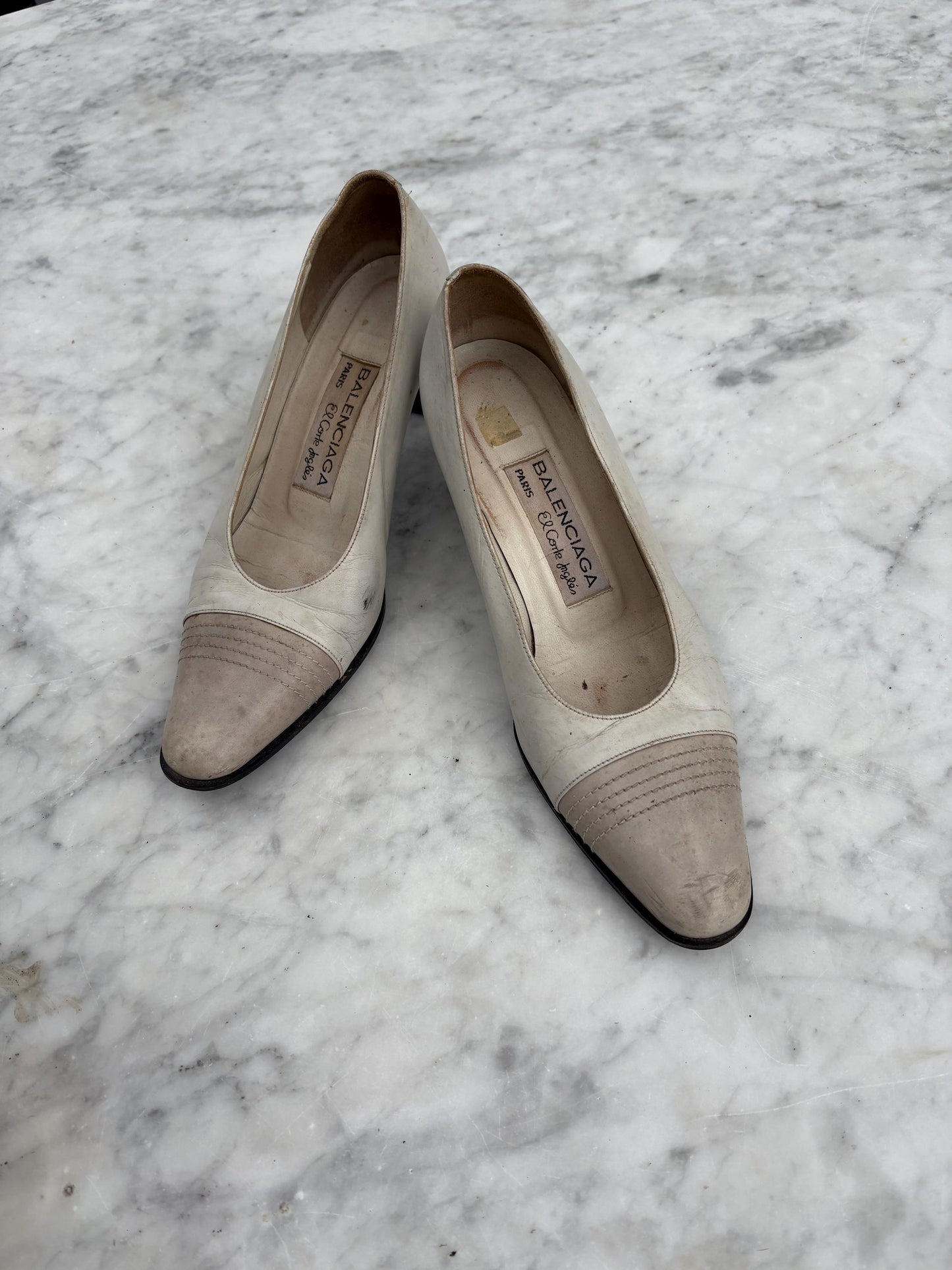 Vintage Balenciaga Heels | White Leather Two-Tone Pumps | Size 37 | Made in Spain