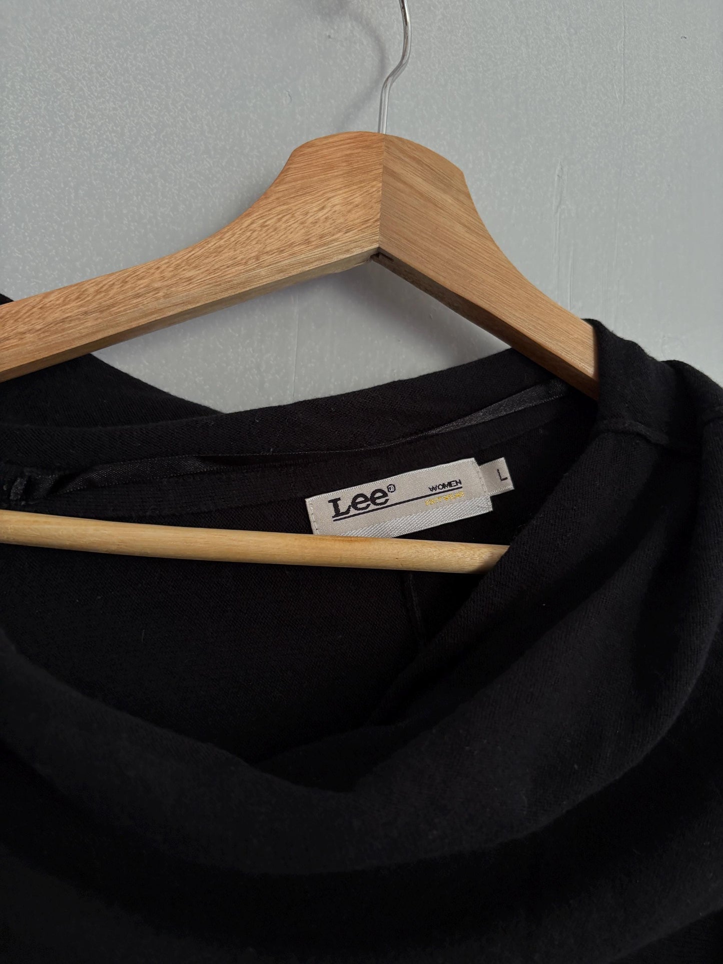 Vintage Lee minimalist dress, Elegant black comfortable mini dress, Luxury fit half sleeve short dres, Mock neck Little black dress, Size L