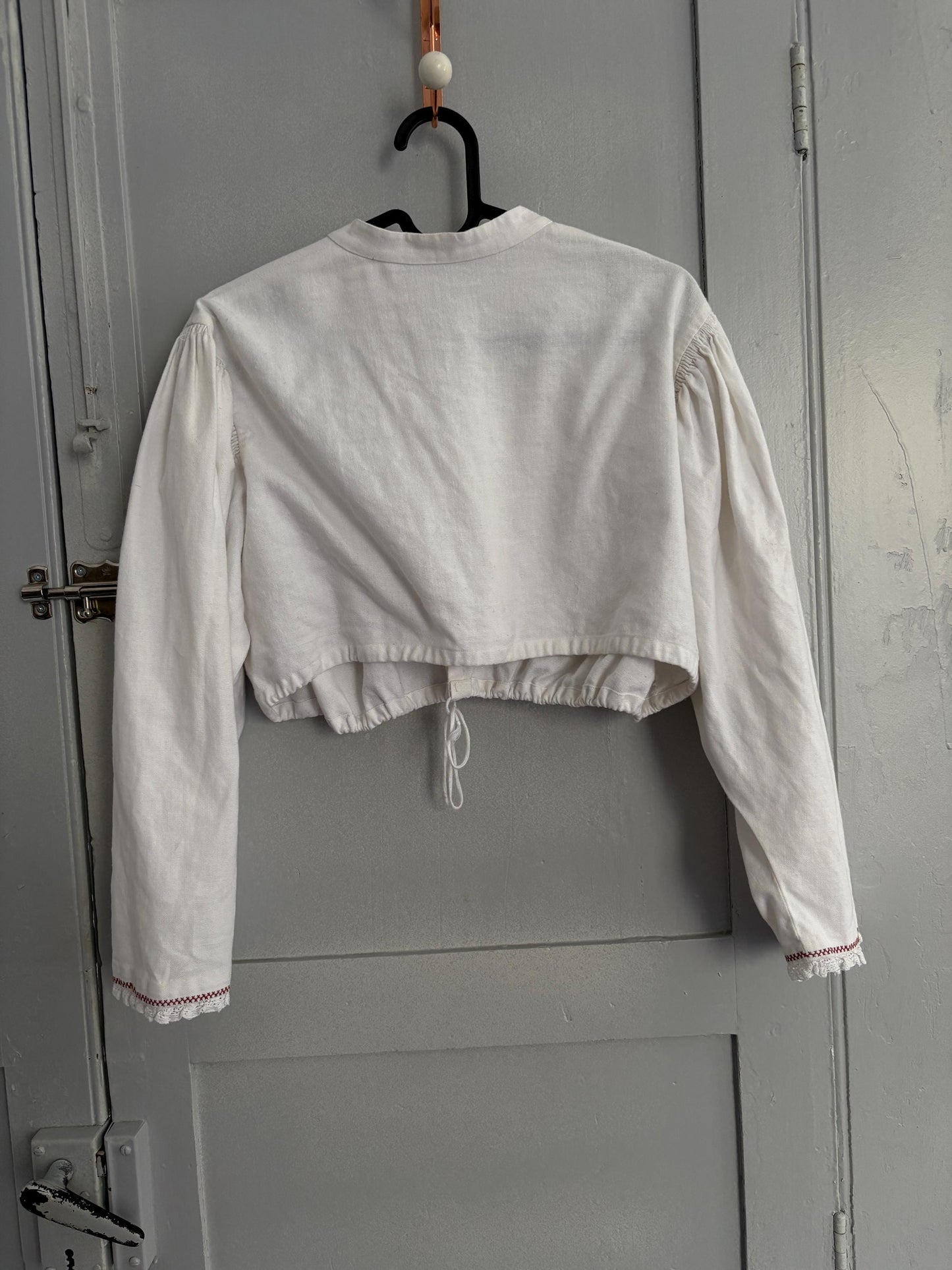 Vintage white romantic crop antique French top, Farm core folklore white puff sleeve dirndl top, Woven cotton cottage core blouse, Size S