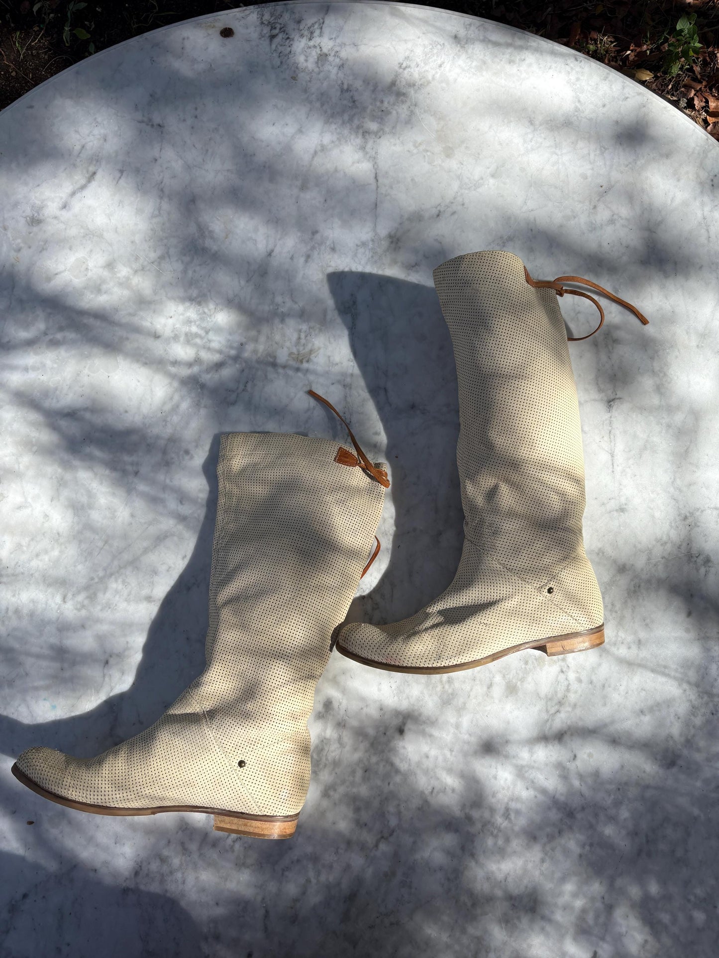 Vintage white leather boots, Made in Italy shoes, Size women 41