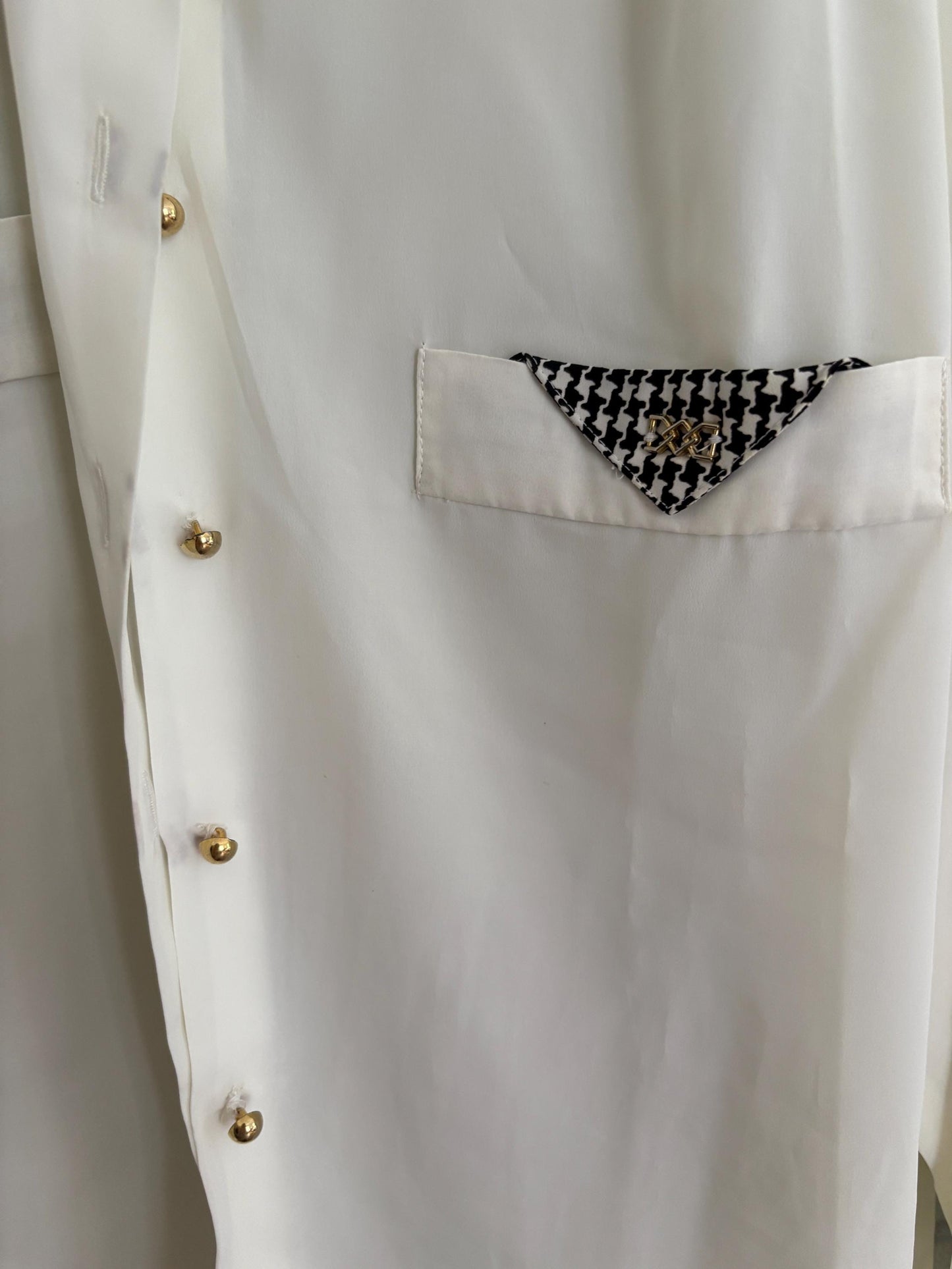 Vintage white button up woman shirt, Retro black and white Houndstooth blouse, collared button up summer shirt, Dark Academia fashion,