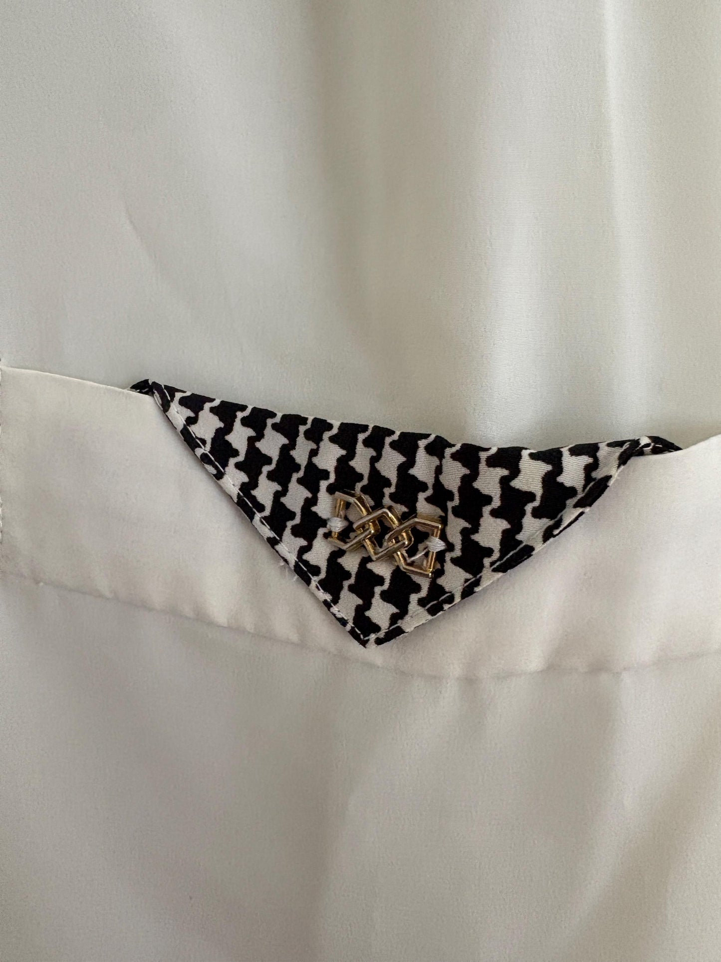 Vintage white button up woman shirt, Retro black and white Houndstooth blouse, collared button up summer shirt, Dark Academia fashion,