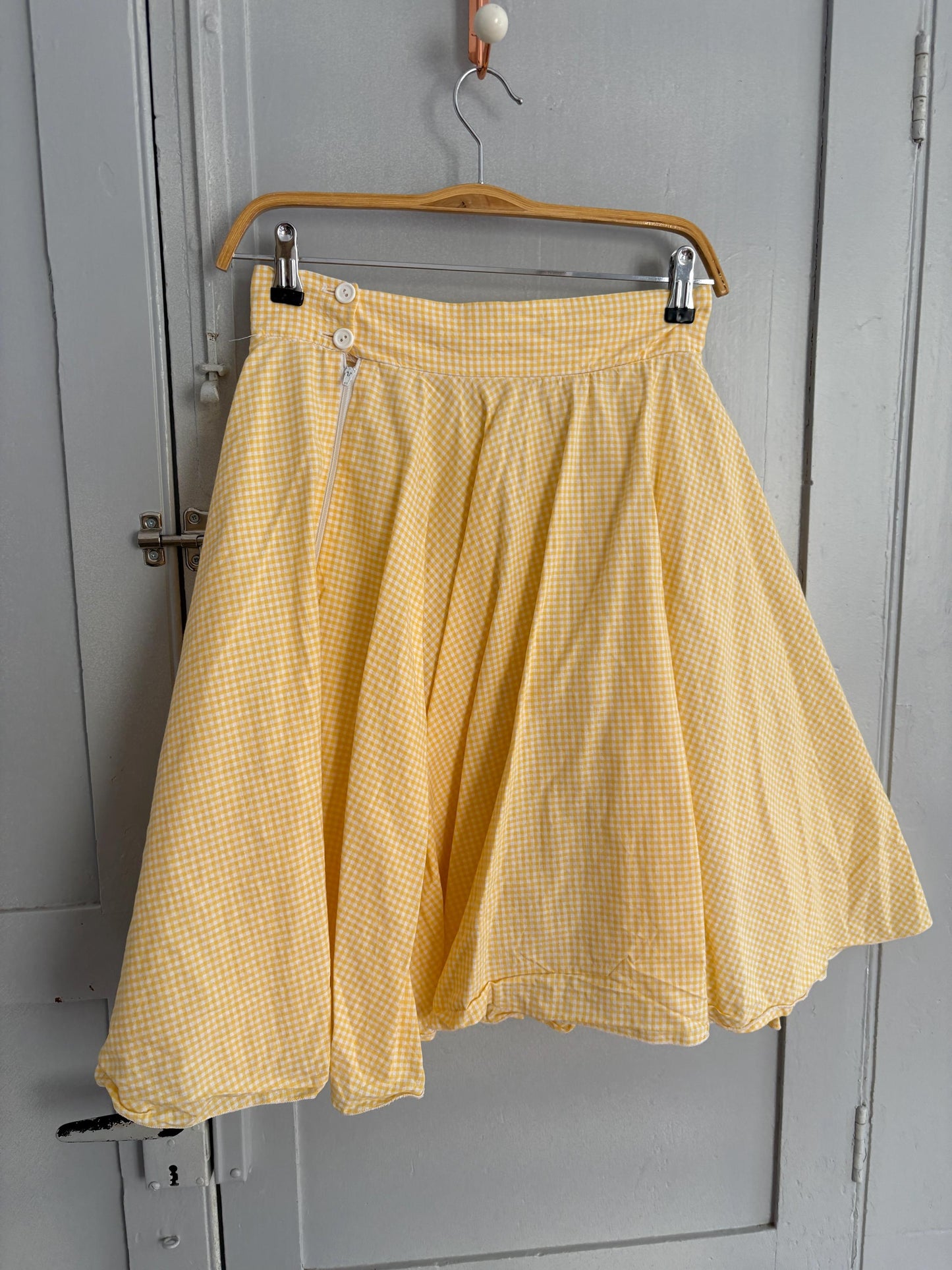 Vintage yellow cottage core mini skirt picnic checkered pattern wedding guest summer party volume zipper closure, Size S