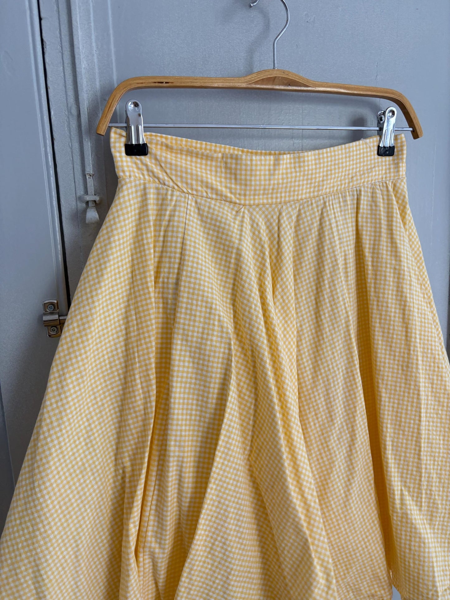 Vintage yellow cottage core mini skirt picnic checkered pattern wedding guest summer party volume zipper closure, Size S