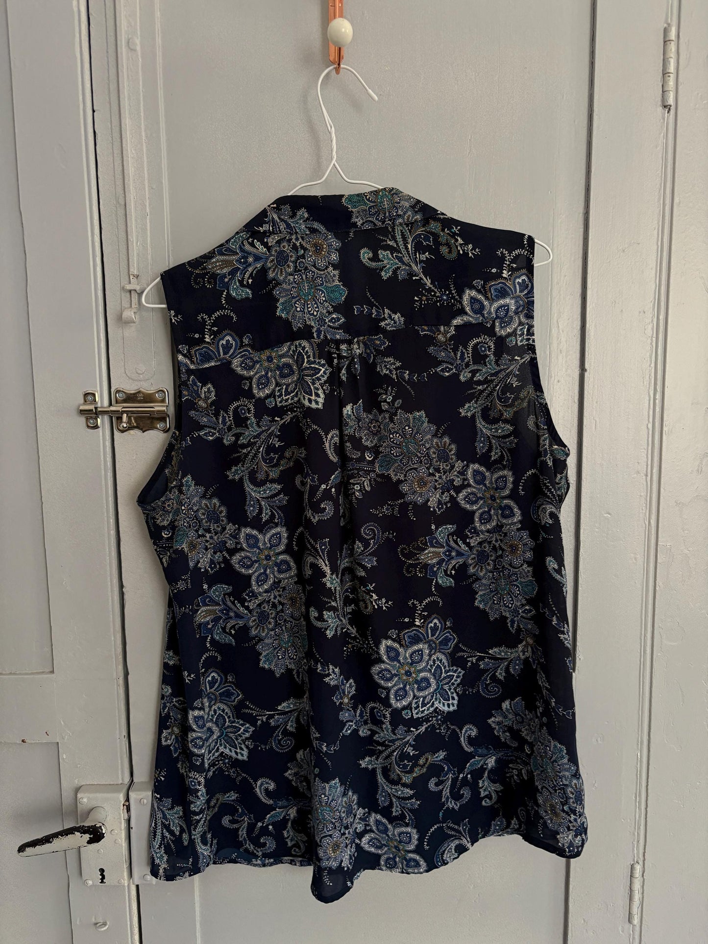 Vintage floral sleeveless blouse, navy blue summer button-up, boho chic retro top, lightweight paisley shirt, tie-front or loose-fit styling