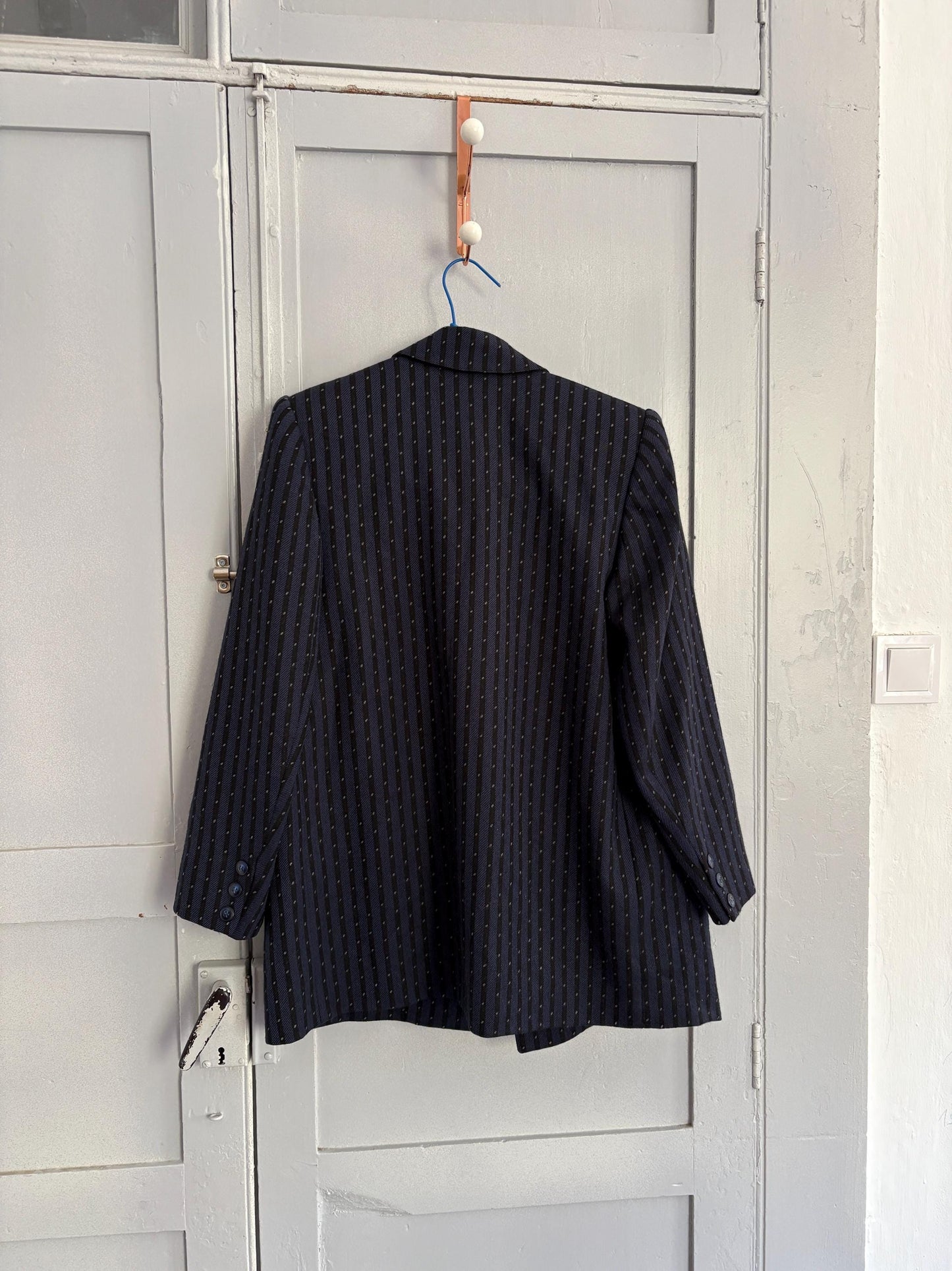 Vintage wool blazer made in Spain oversized boyfriend fit groovy pinstripe pattern navy jacket